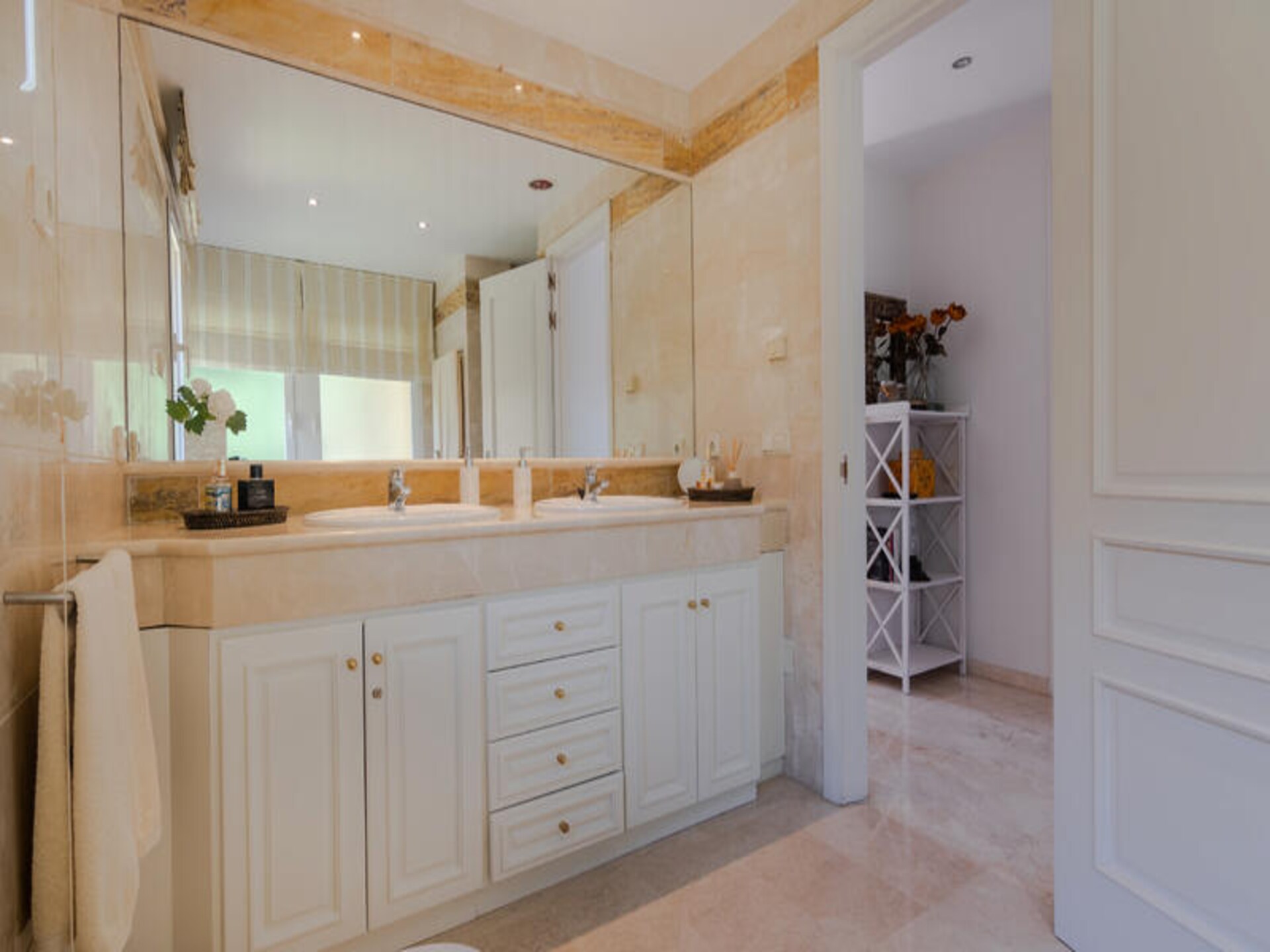 Luxe appartement aan zee met panoramisch uitzicht in Rio Real, Marbella - foto 18