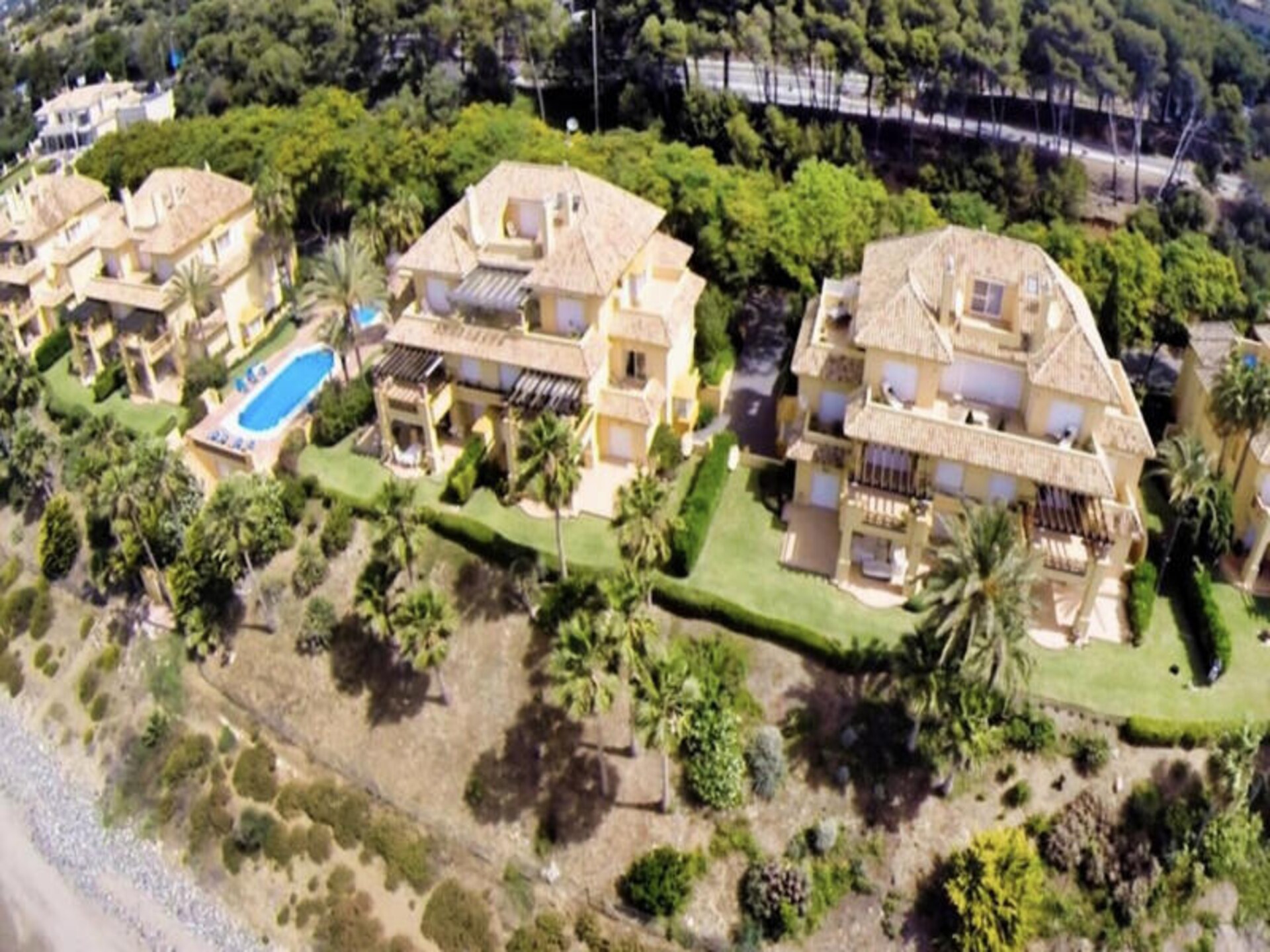 Luxe appartement aan zee met panoramisch uitzicht in Rio Real, Marbella - foto 30
