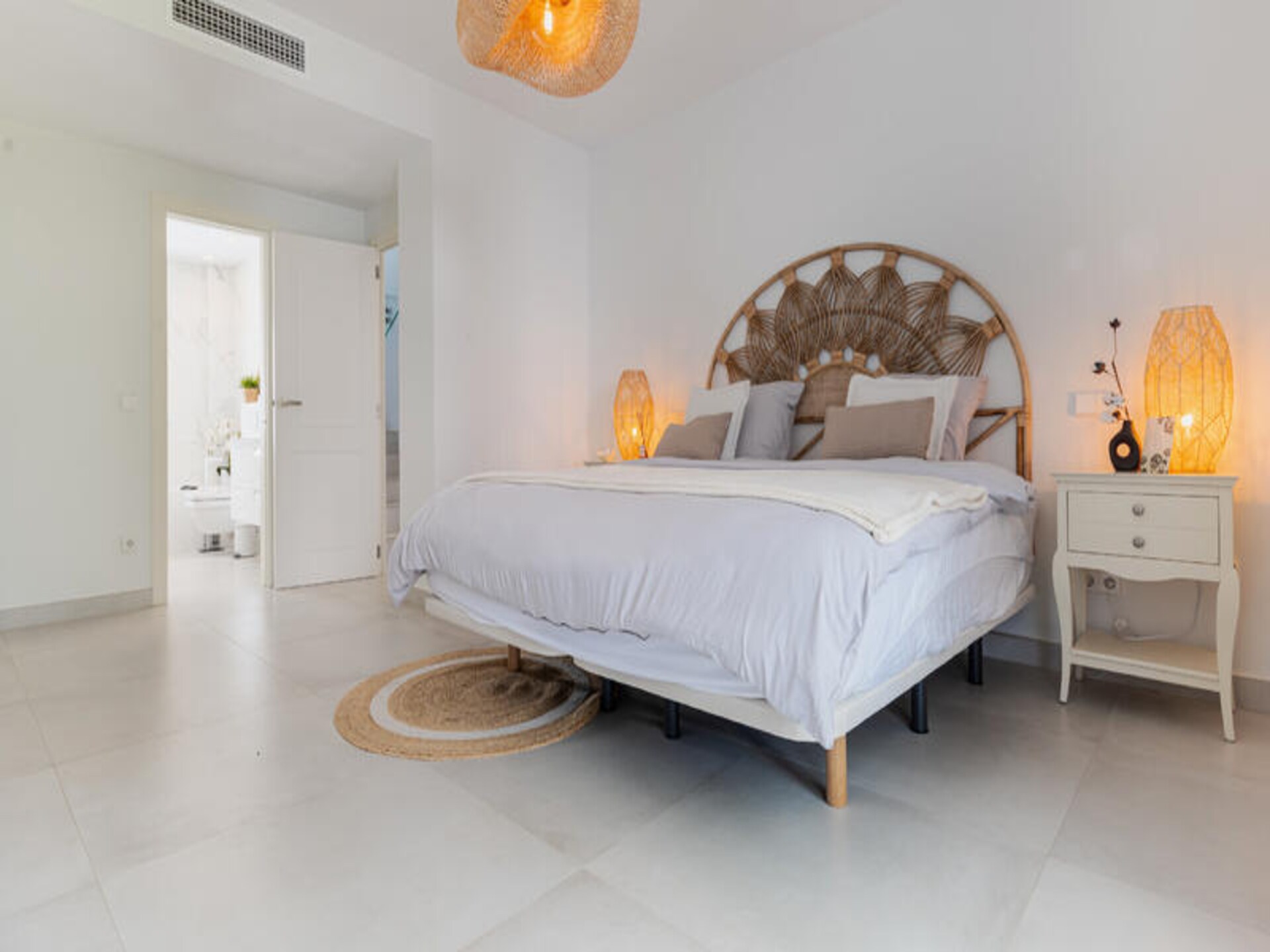 Luxe villa met zeezicht en zwembad in El Rosario, Marbella - foto 26