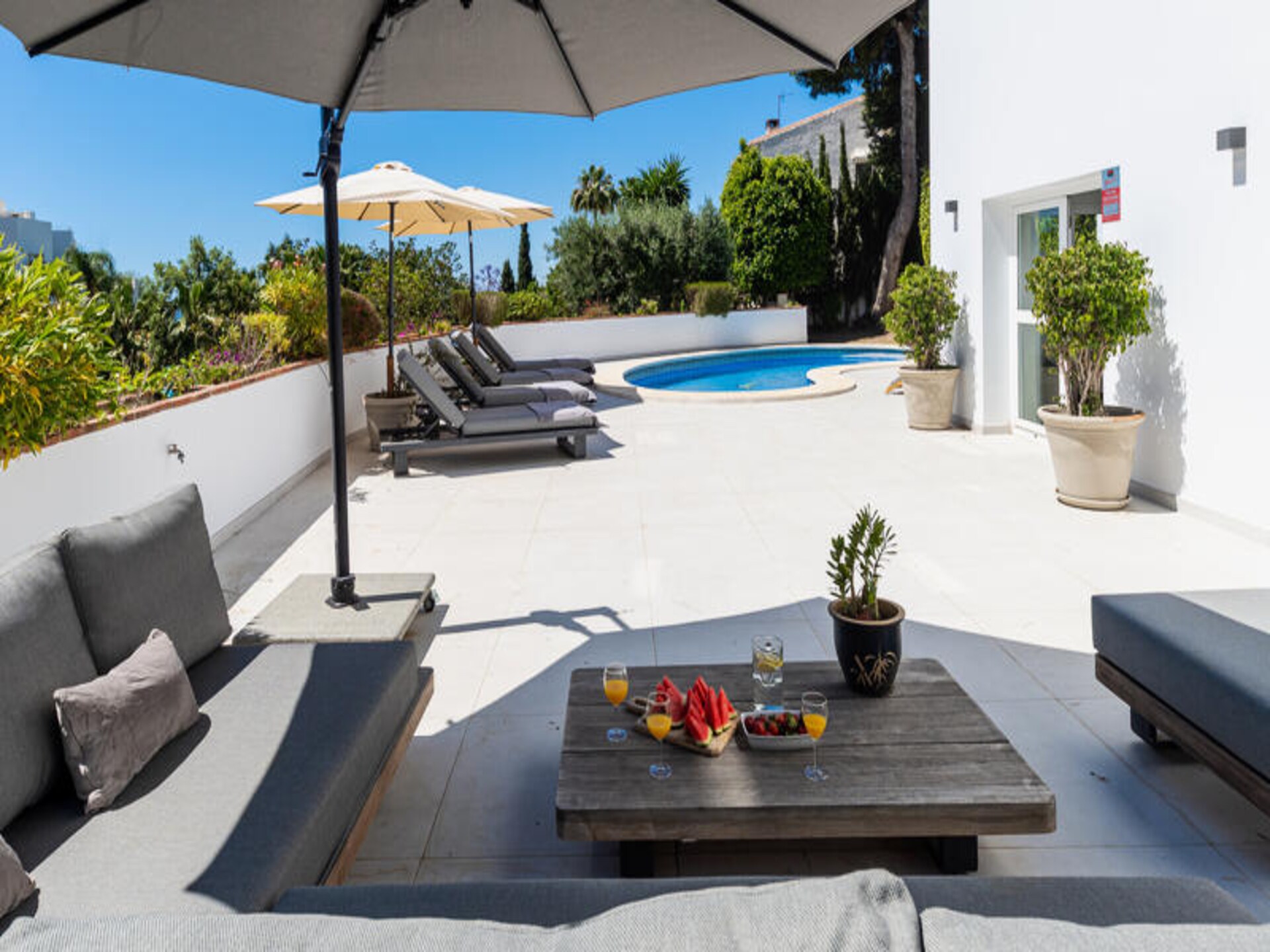 Luxe villa met zeezicht en zwembad in El Rosario, Marbella - foto 31