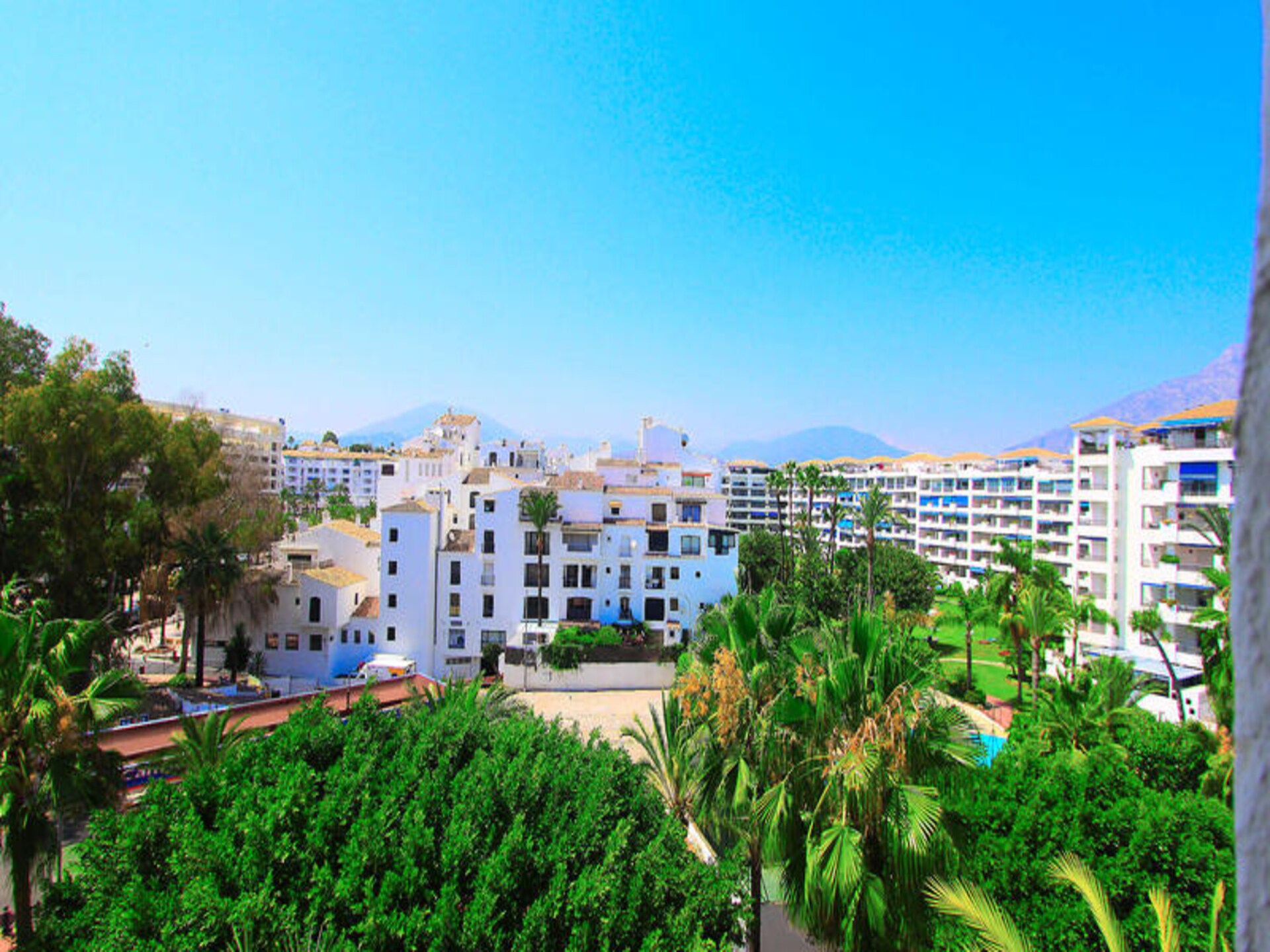 Stijlvol appartement aan de haven van Puerto Banús, Marbella - foto 28