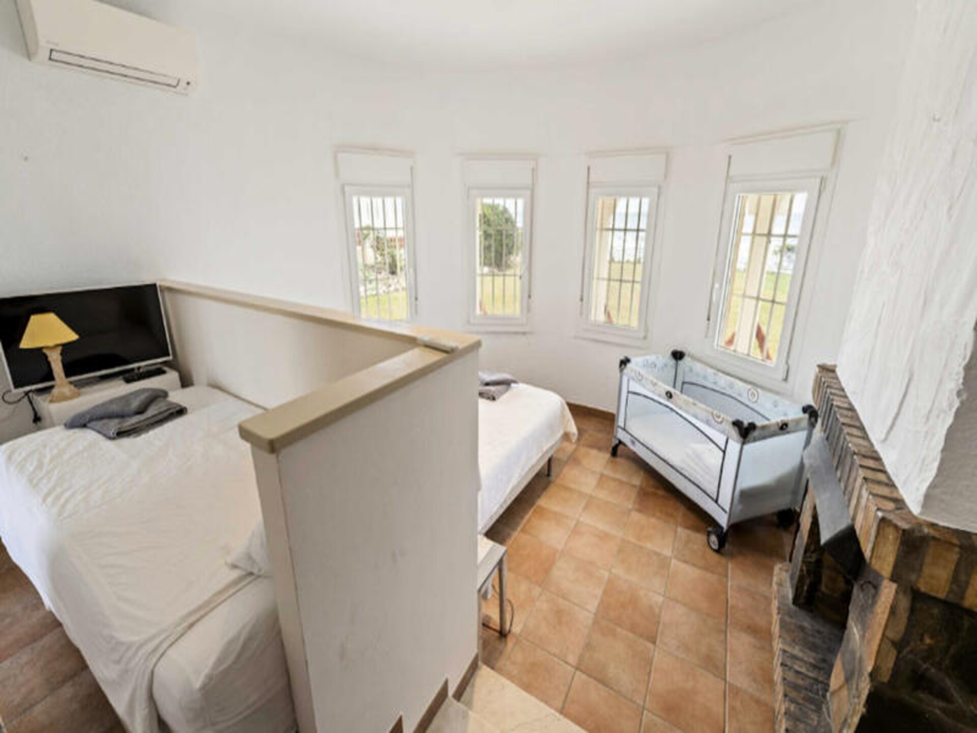 Strandappartement met panoramisch zeezicht tot aan Gibraltar - foto 12