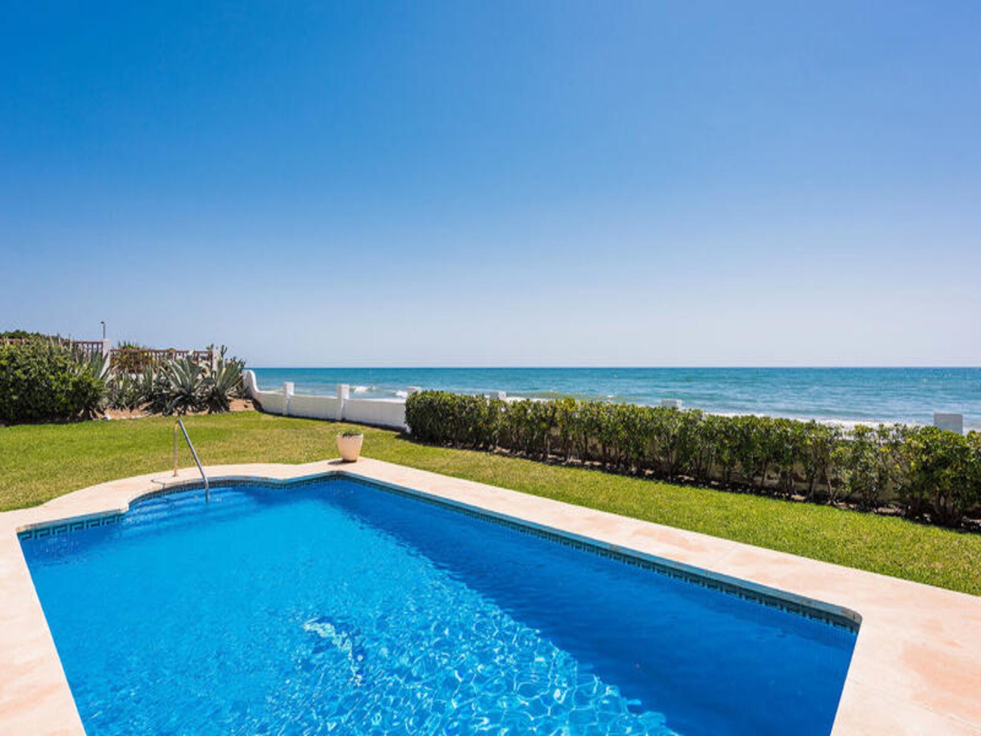 Strandappartement met panoramisch zeezicht tot aan Gibraltar - foto 17