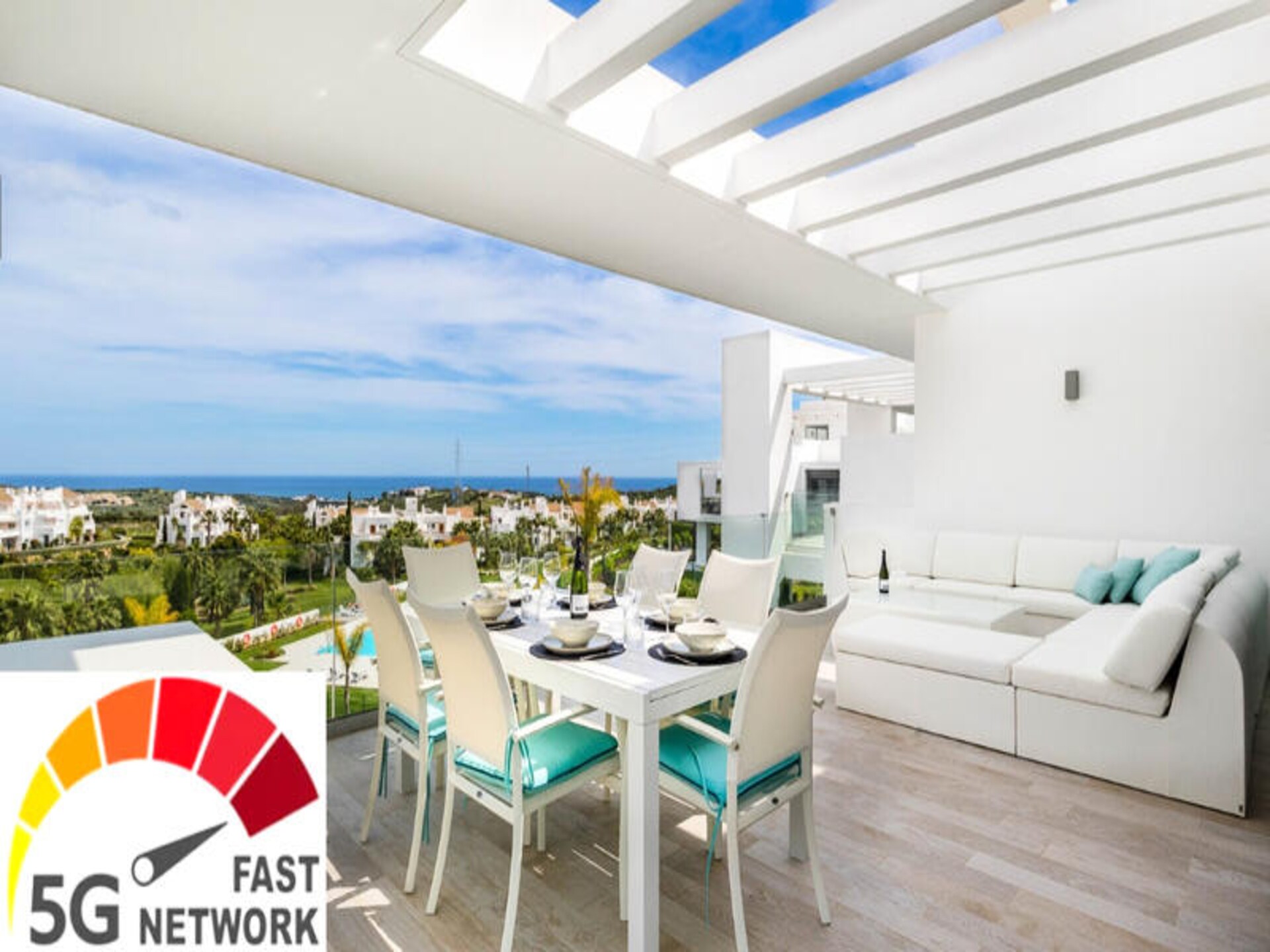Luxe appartement aan kristalheldere lagune bij Estepona - foto 1