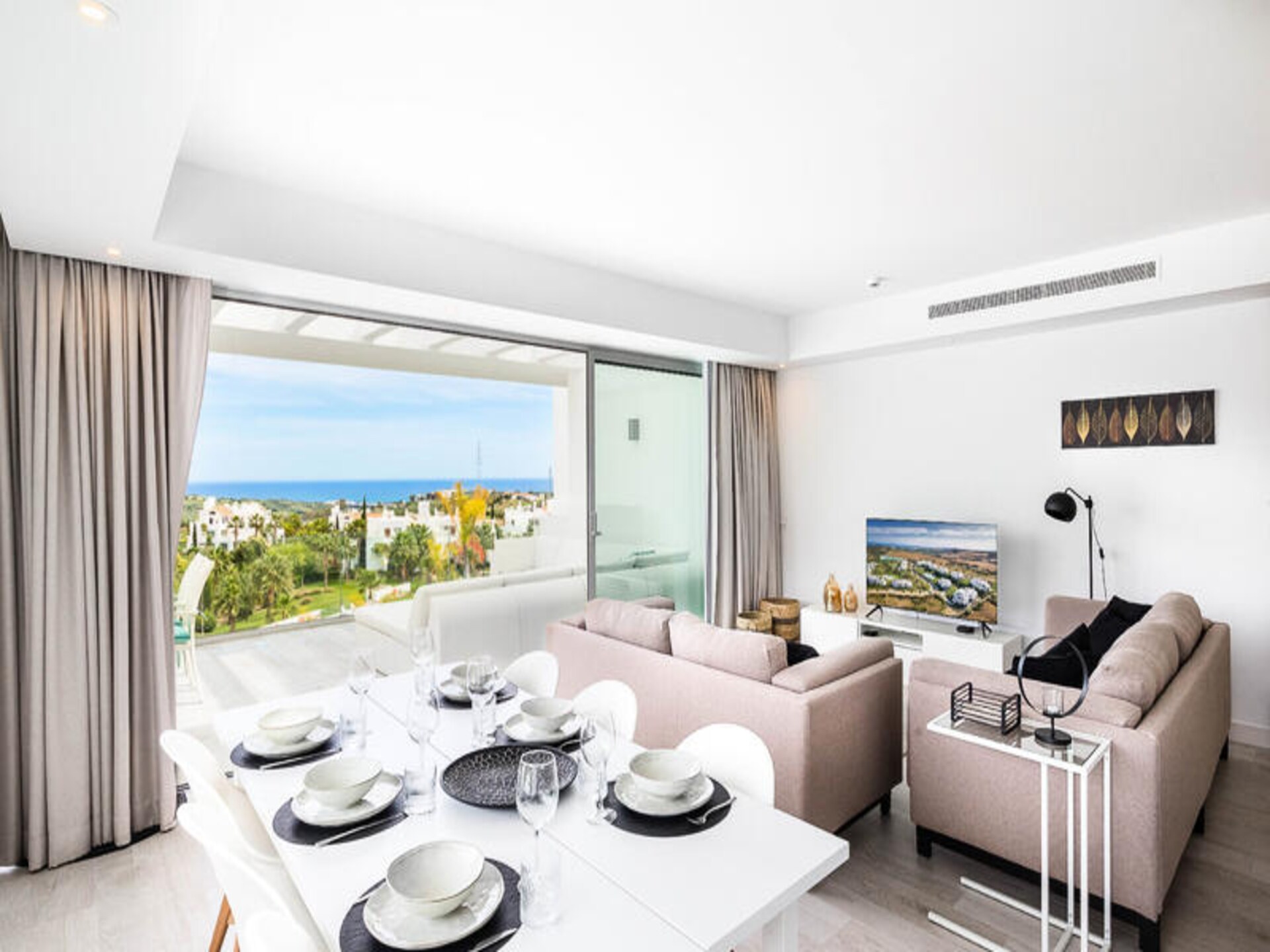 Luxe appartement aan kristalheldere lagune bij Estepona - foto 7