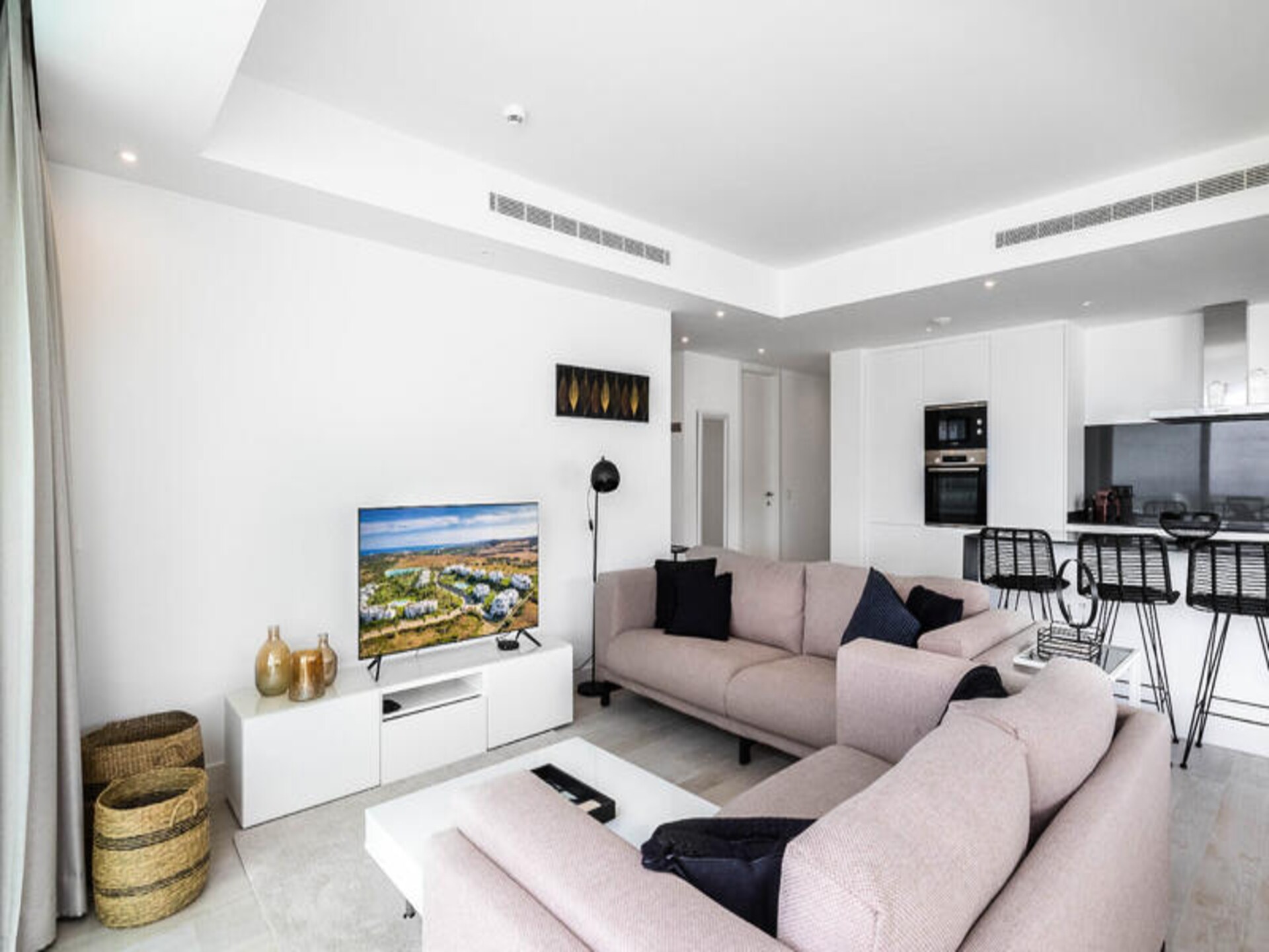 Luxe appartement aan kristalheldere lagune bij Estepona - foto 8