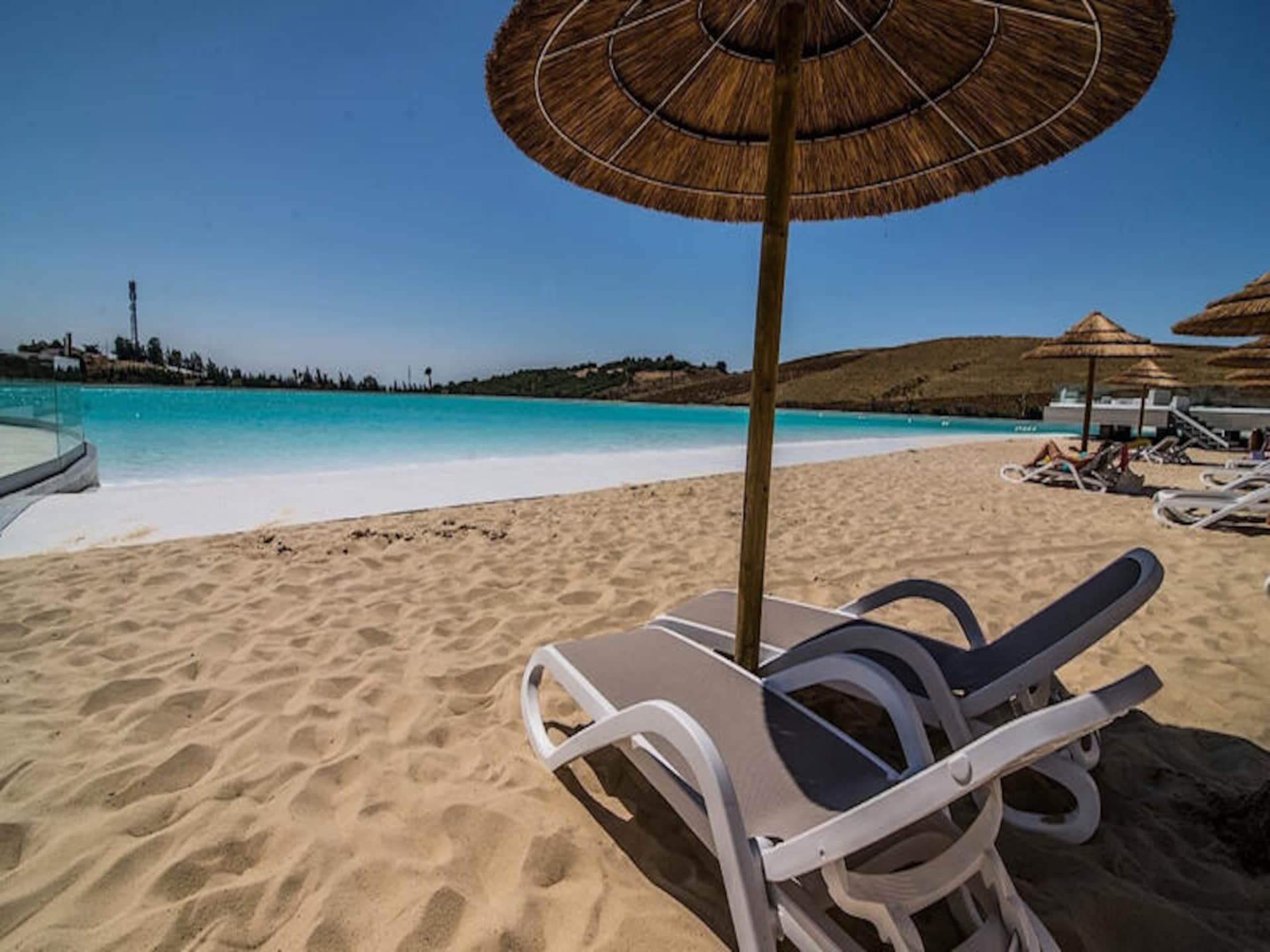 Luxe appartement aan kristalheldere lagune bij Estepona - foto 56