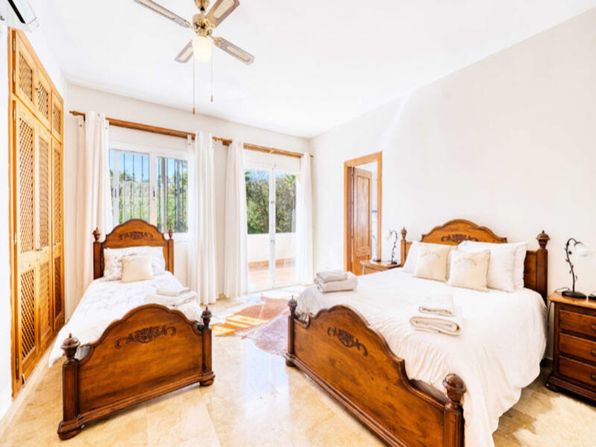 Elegante villa met dakterras en zwembad nabij Marbella - foto 13