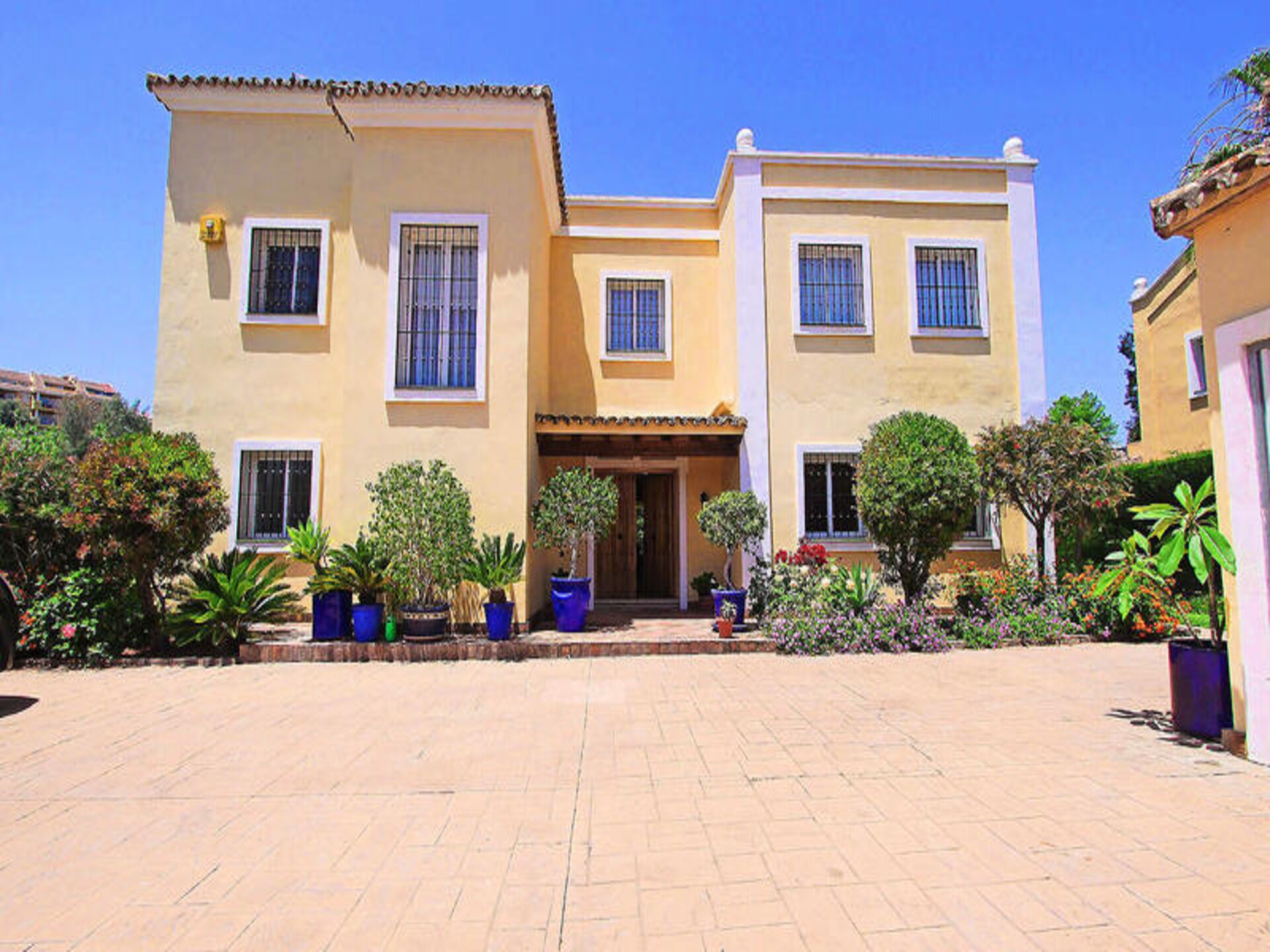 Elegante villa met dakterras en zwembad nabij Marbella - foto 28