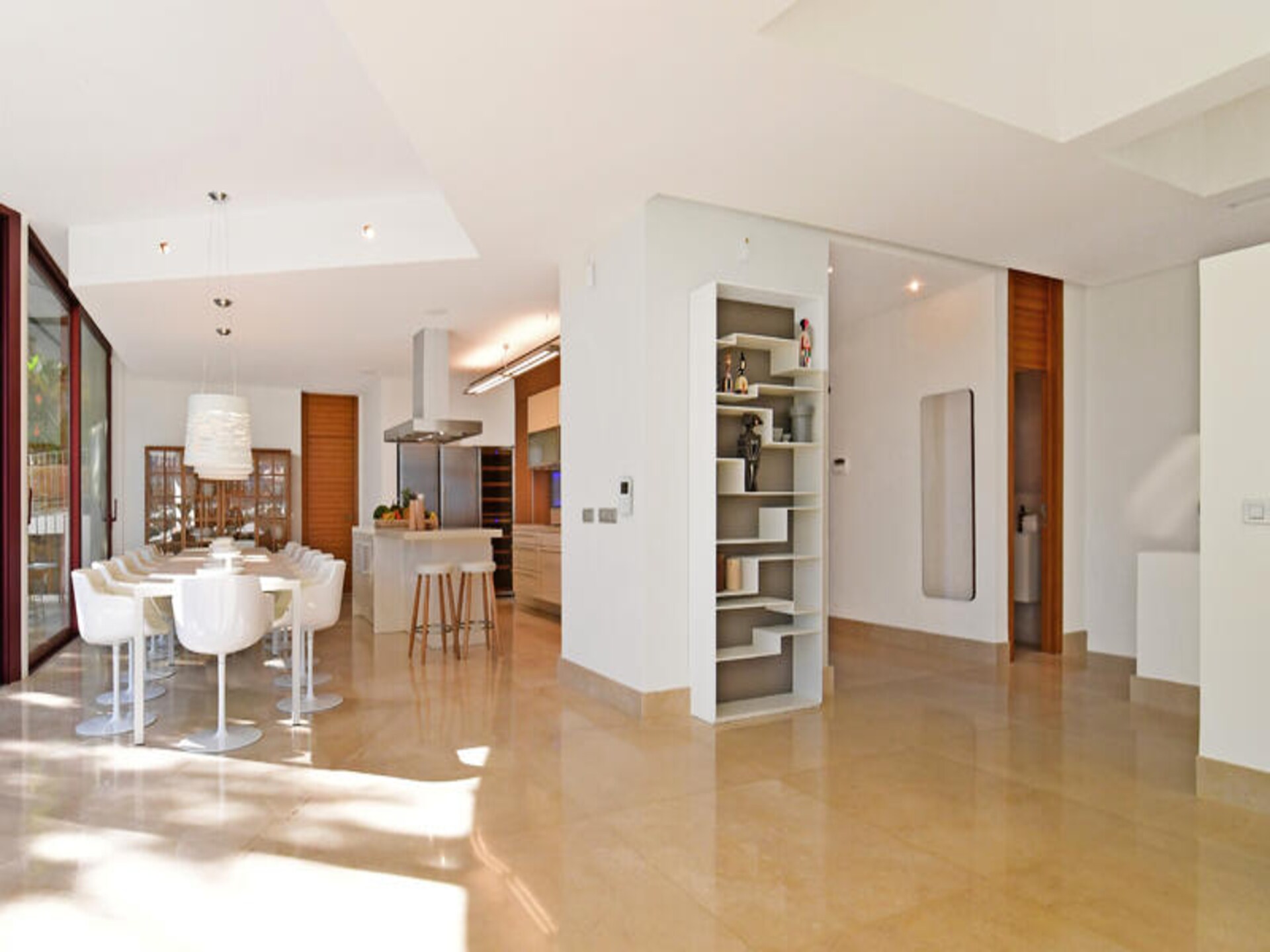 Luxe villa voor 16 personen in Nueva Andalucía met privézwembad en panoramisch uitzicht op zee - foto 19
