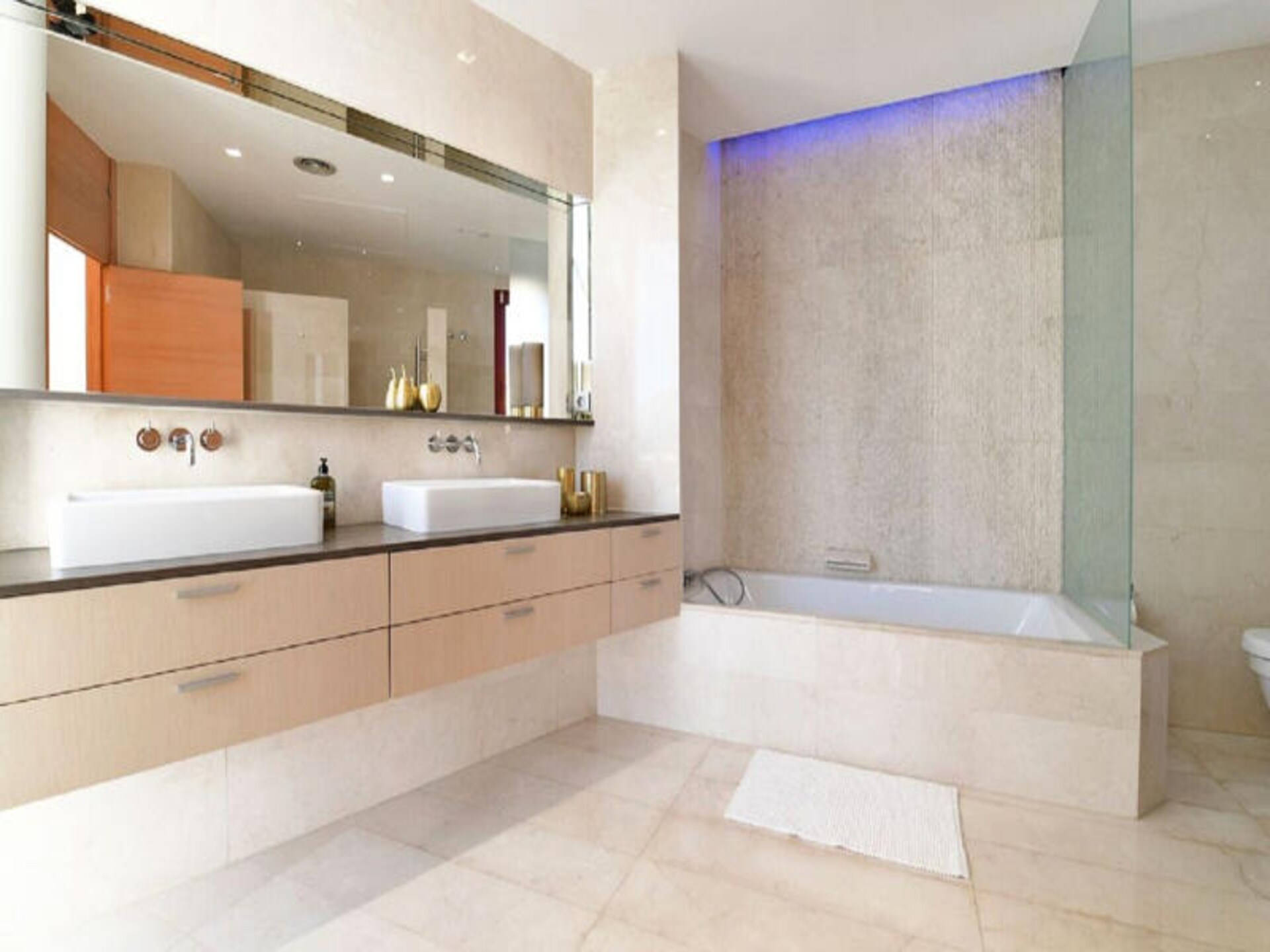 Luxe villa voor 16 personen in Nueva Andalucía met privézwembad en panoramisch uitzicht op zee - foto 29