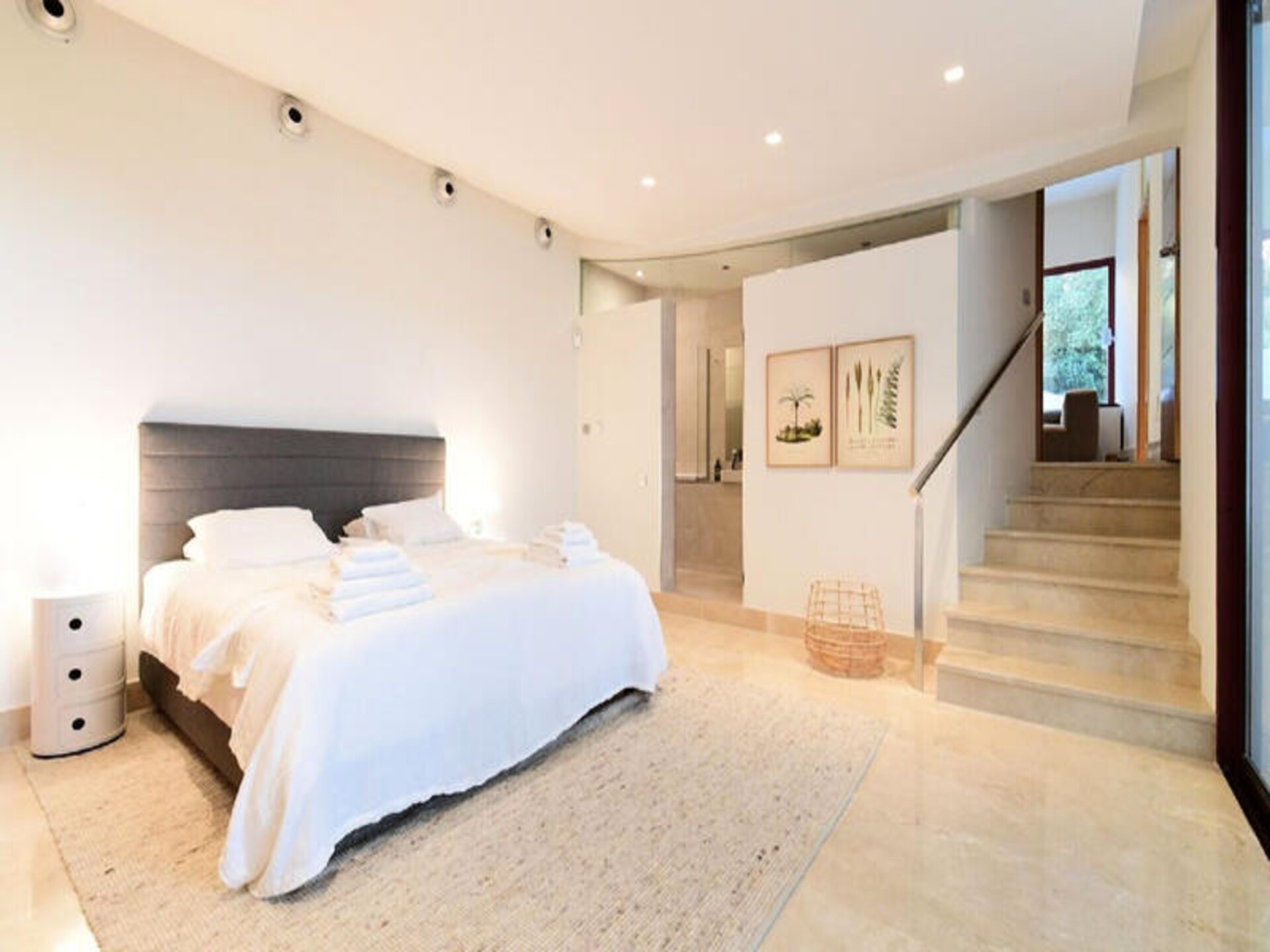 Luxe villa voor 16 personen in Nueva Andalucía met privézwembad en panoramisch uitzicht op zee - foto 32
