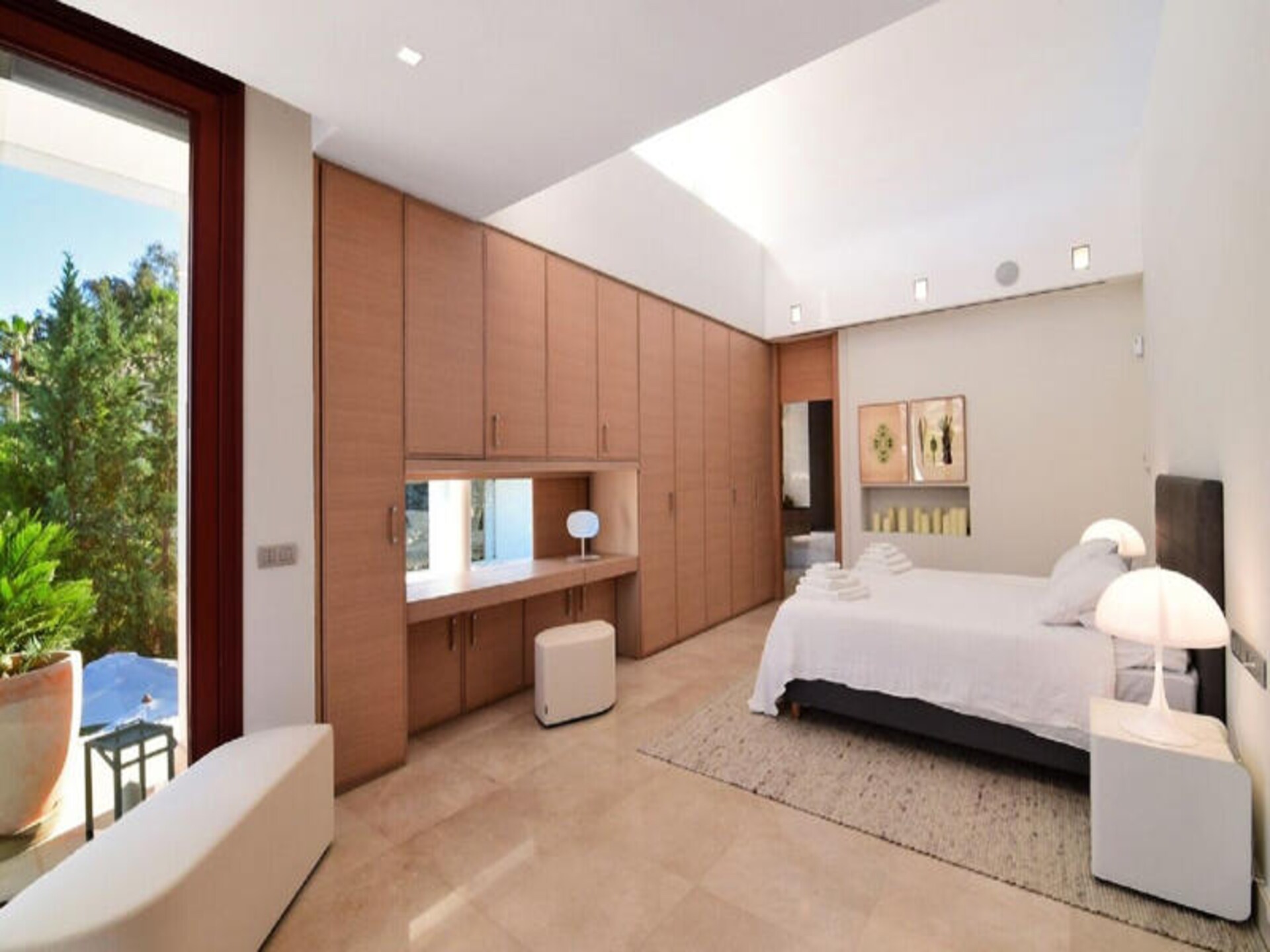 Luxe villa voor 16 personen in Nueva Andalucía met privézwembad en panoramisch uitzicht op zee - foto 35
