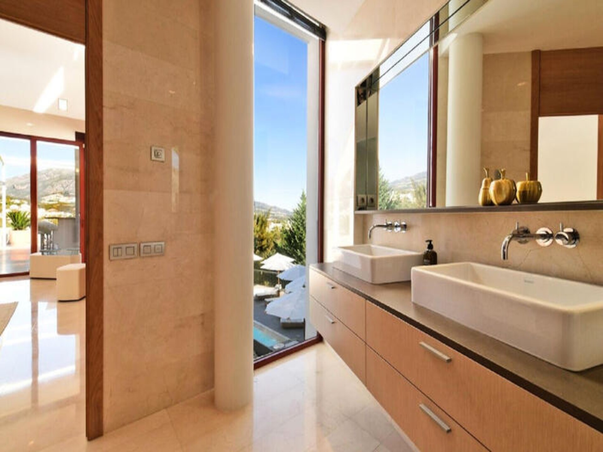 Luxe villa voor 16 personen in Nueva Andalucía met privézwembad en panoramisch uitzicht op zee - foto 41