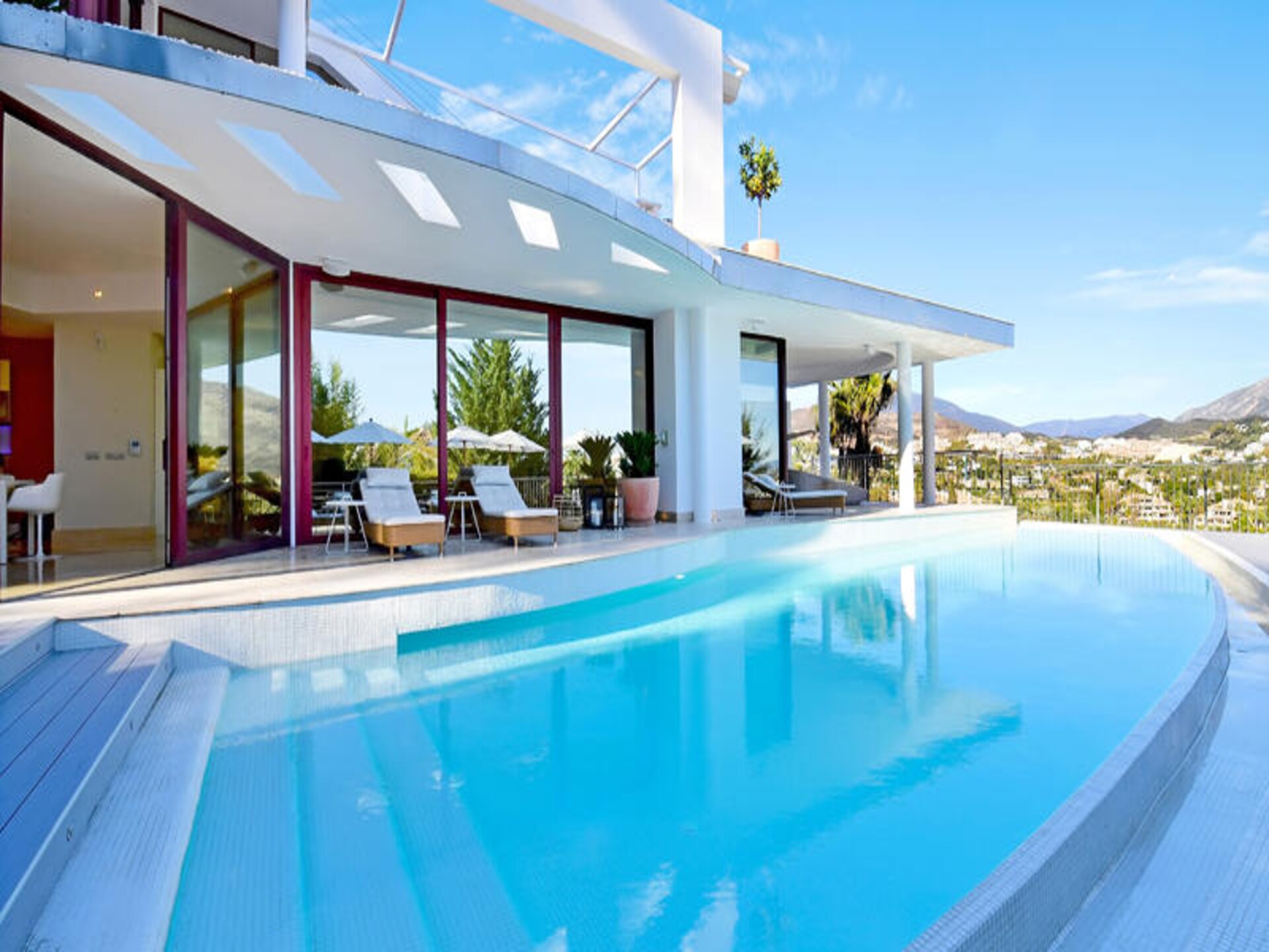 Luxe villa voor 16 personen in Nueva Andalucía met privézwembad en panoramisch uitzicht op zee - foto 59
