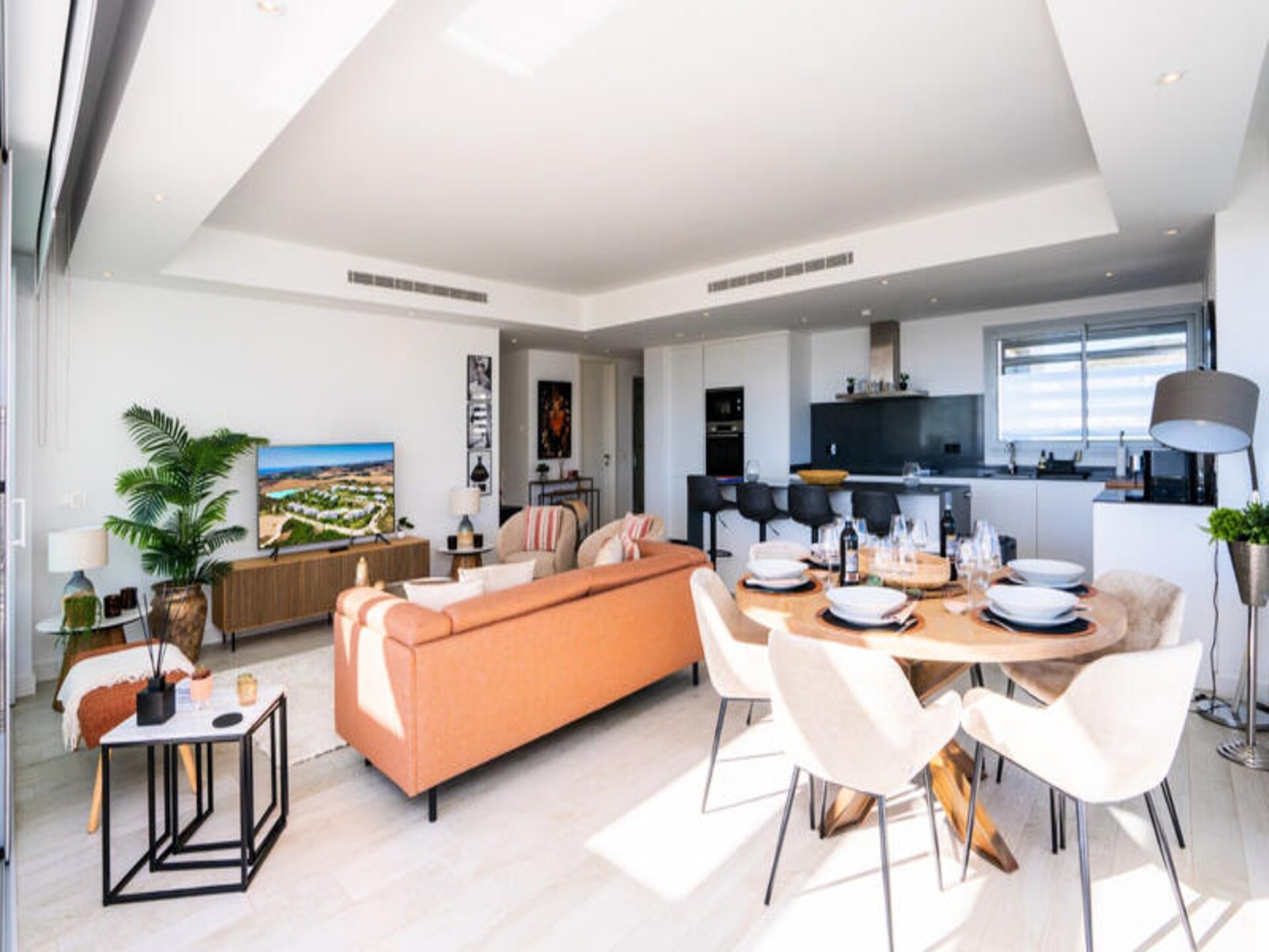 Modern Appartement aan de Kristalheldere Lagune van Casares, Costa del Sol - foto 11