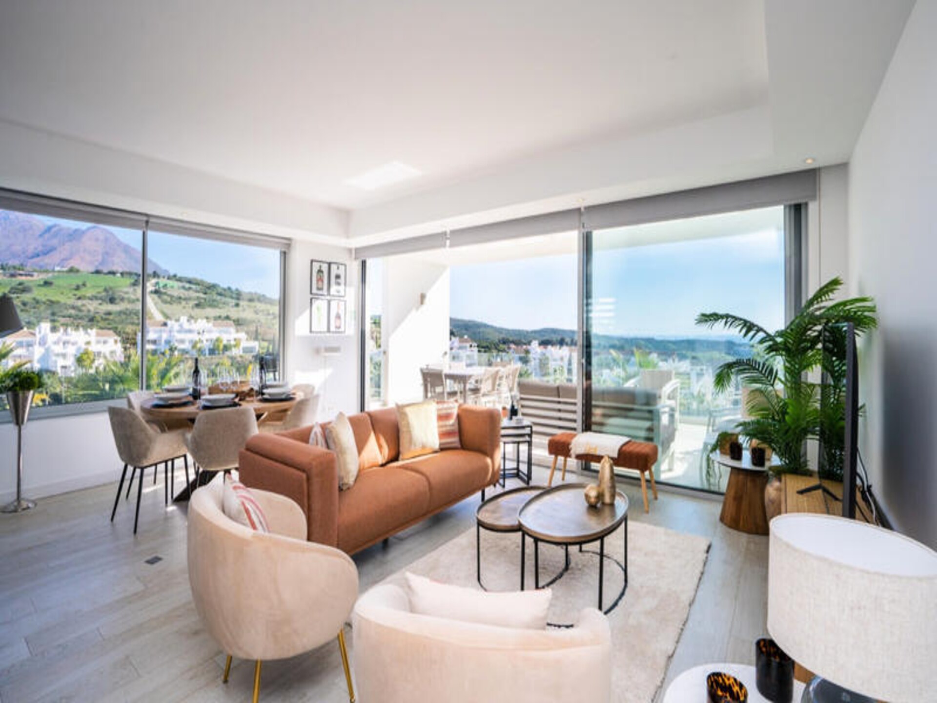 Modern Appartement aan de Kristalheldere Lagune van Casares, Costa del Sol - foto 13