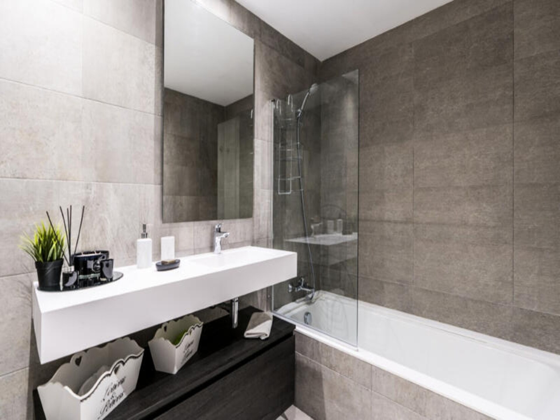 Modern Appartement aan de Kristalheldere Lagune van Casares, Costa del Sol - foto 19