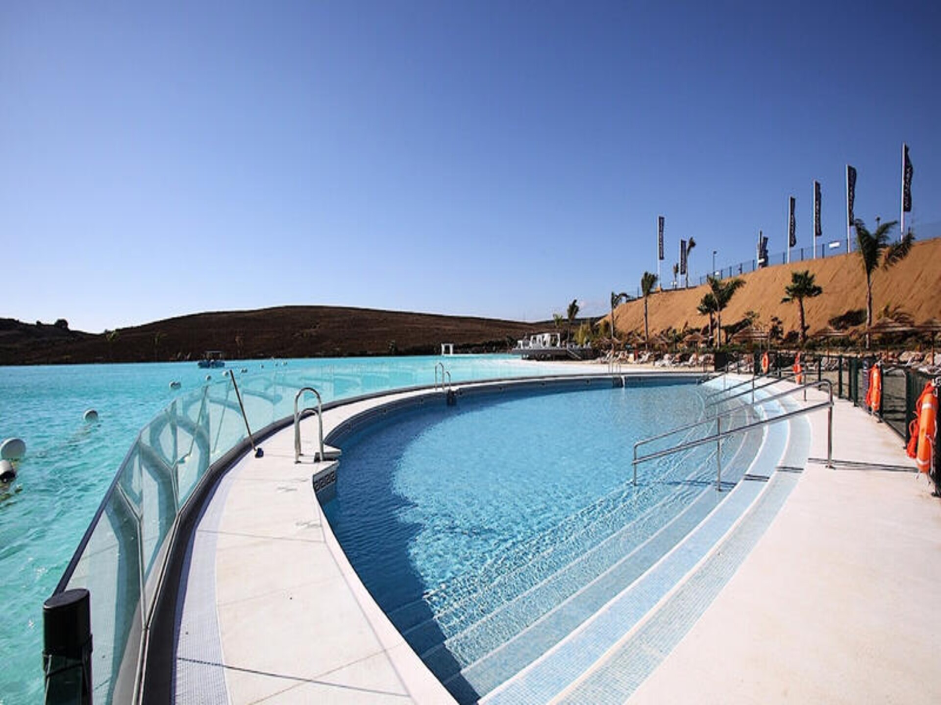 Modern Appartement aan de Kristalheldere Lagune van Casares, Costa del Sol - foto 30