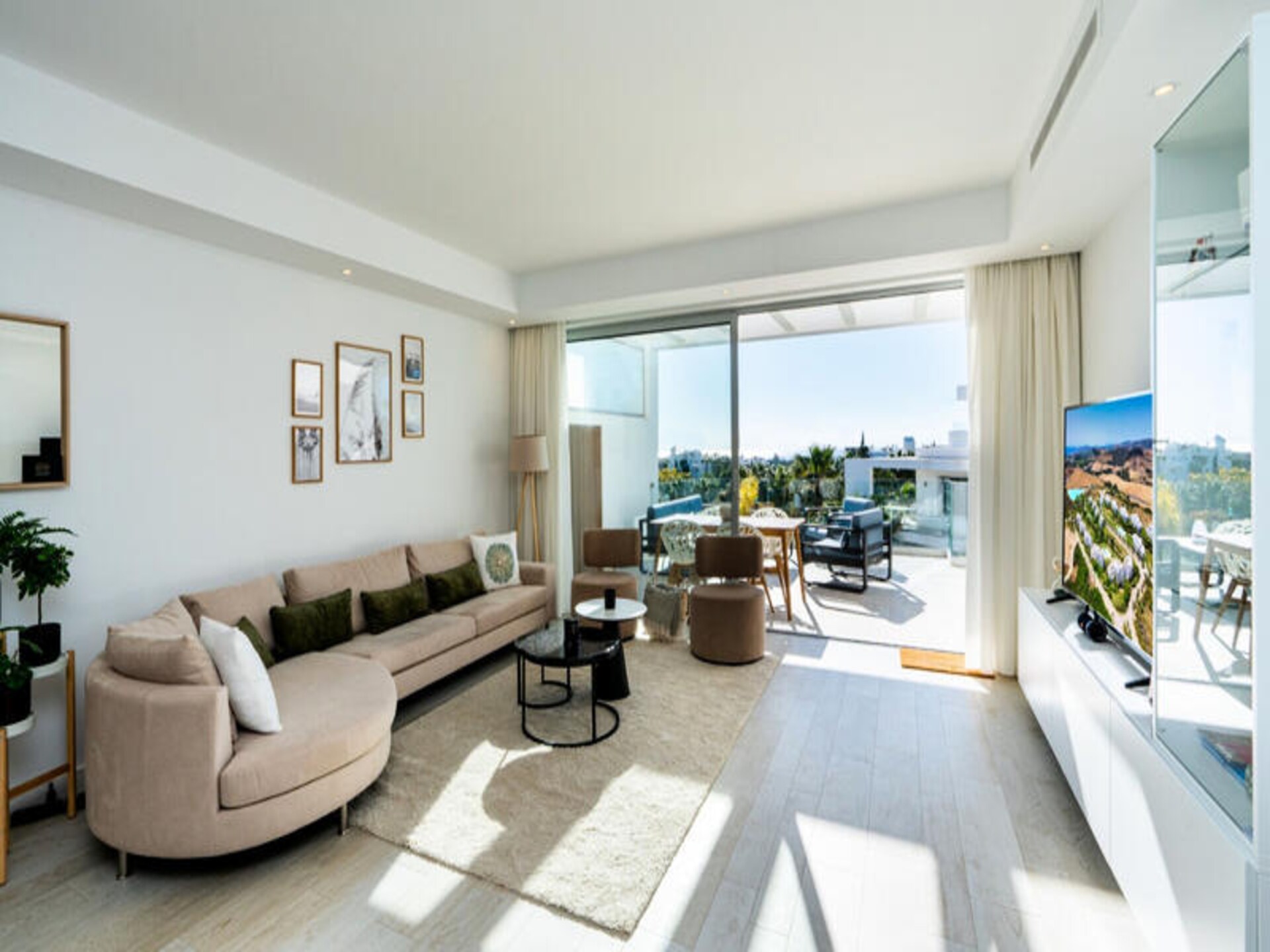 Luxe appartement aan kristalheldere lagune in Casares, vlakbij Marbella - foto 5