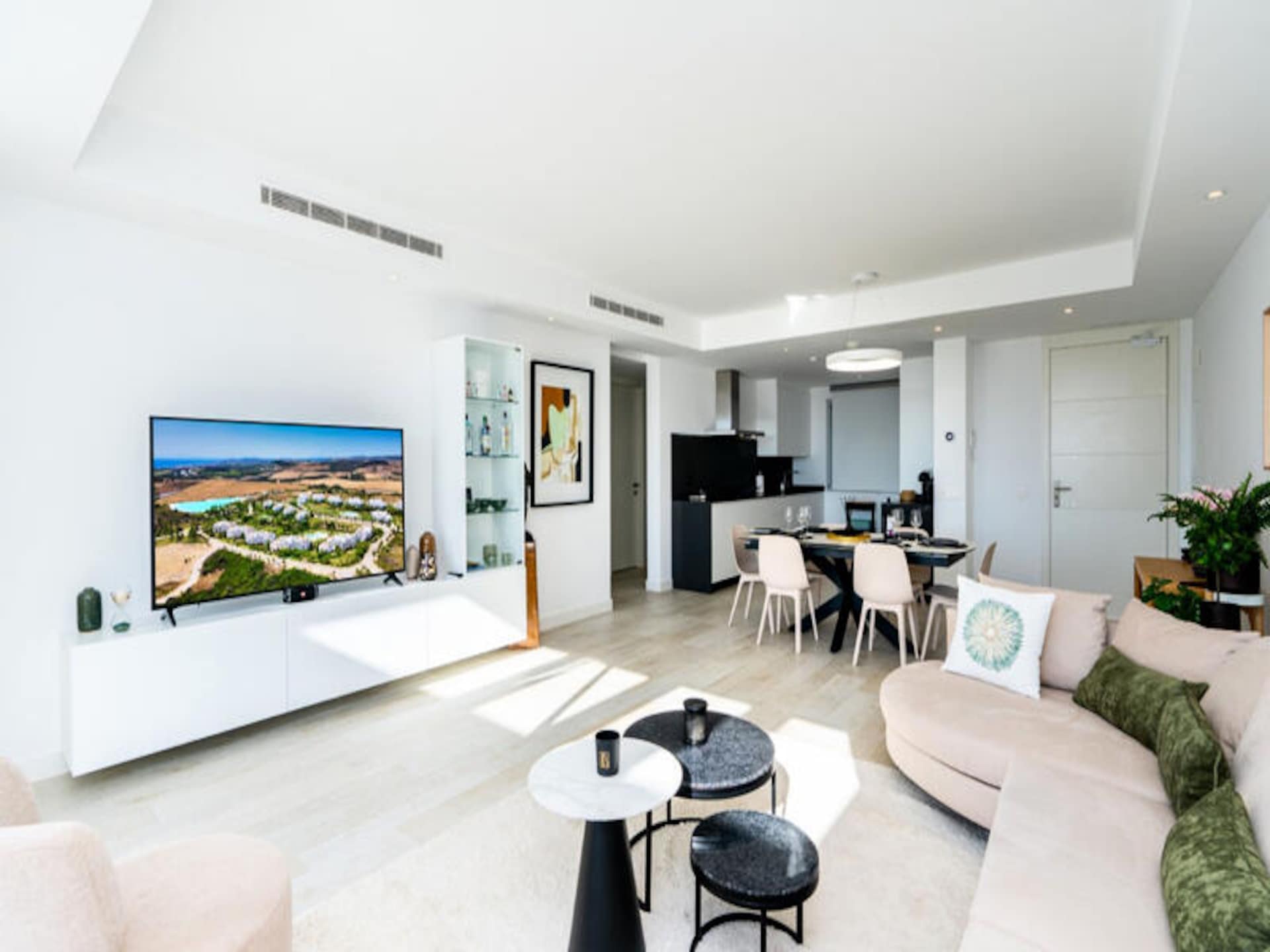 Luxe appartement aan kristalheldere lagune in Casares, vlakbij Marbella - foto 9