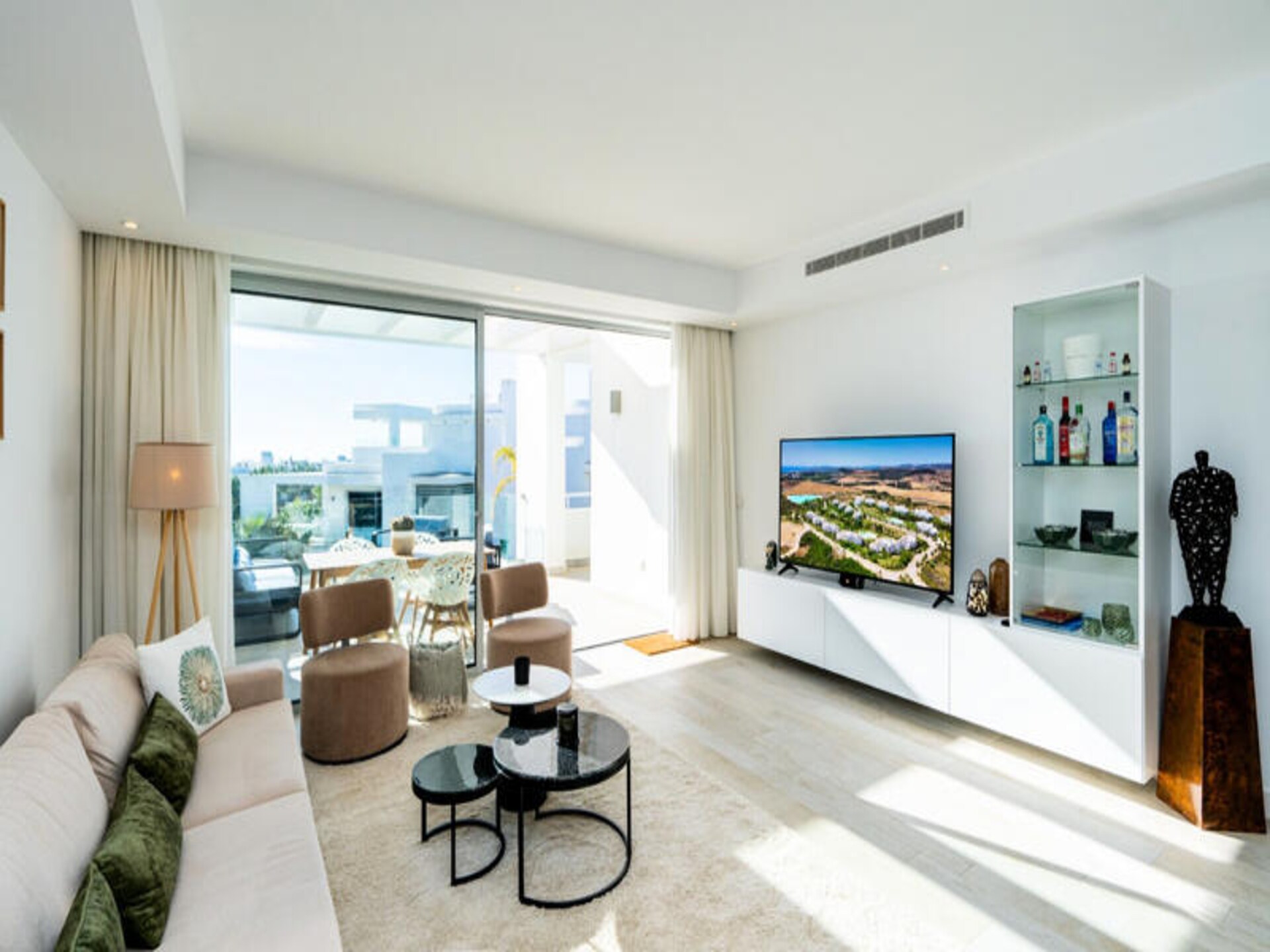 Luxe appartement aan kristalheldere lagune in Casares, vlakbij Marbella - foto 11