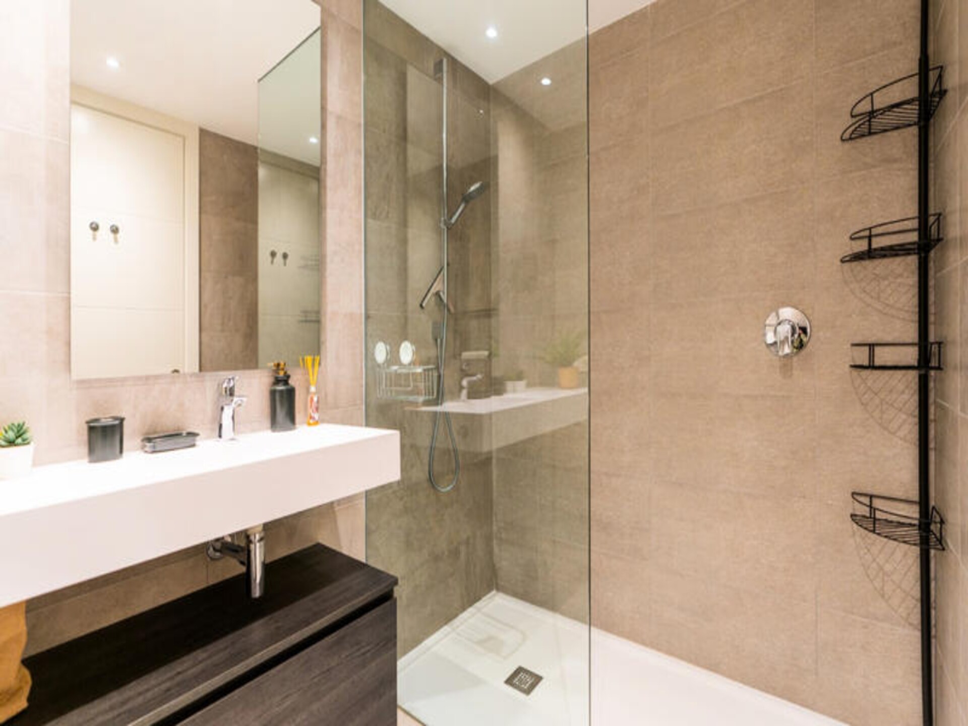 Luxe appartement aan kristalheldere lagune in Casares, vlakbij Marbella - foto 14