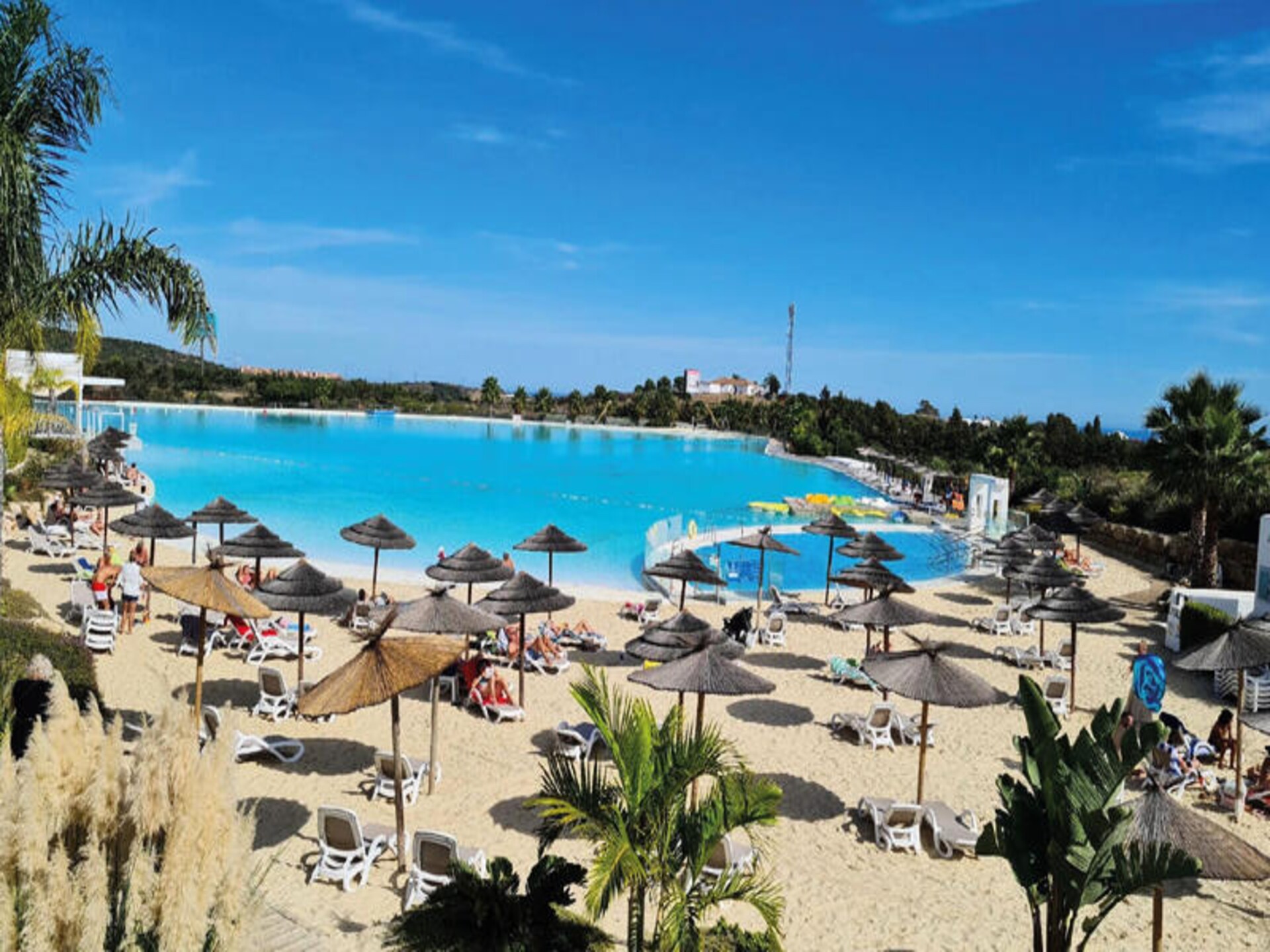 Luxe appartement aan kristalheldere lagune in Casares, vlakbij Marbella - foto 29