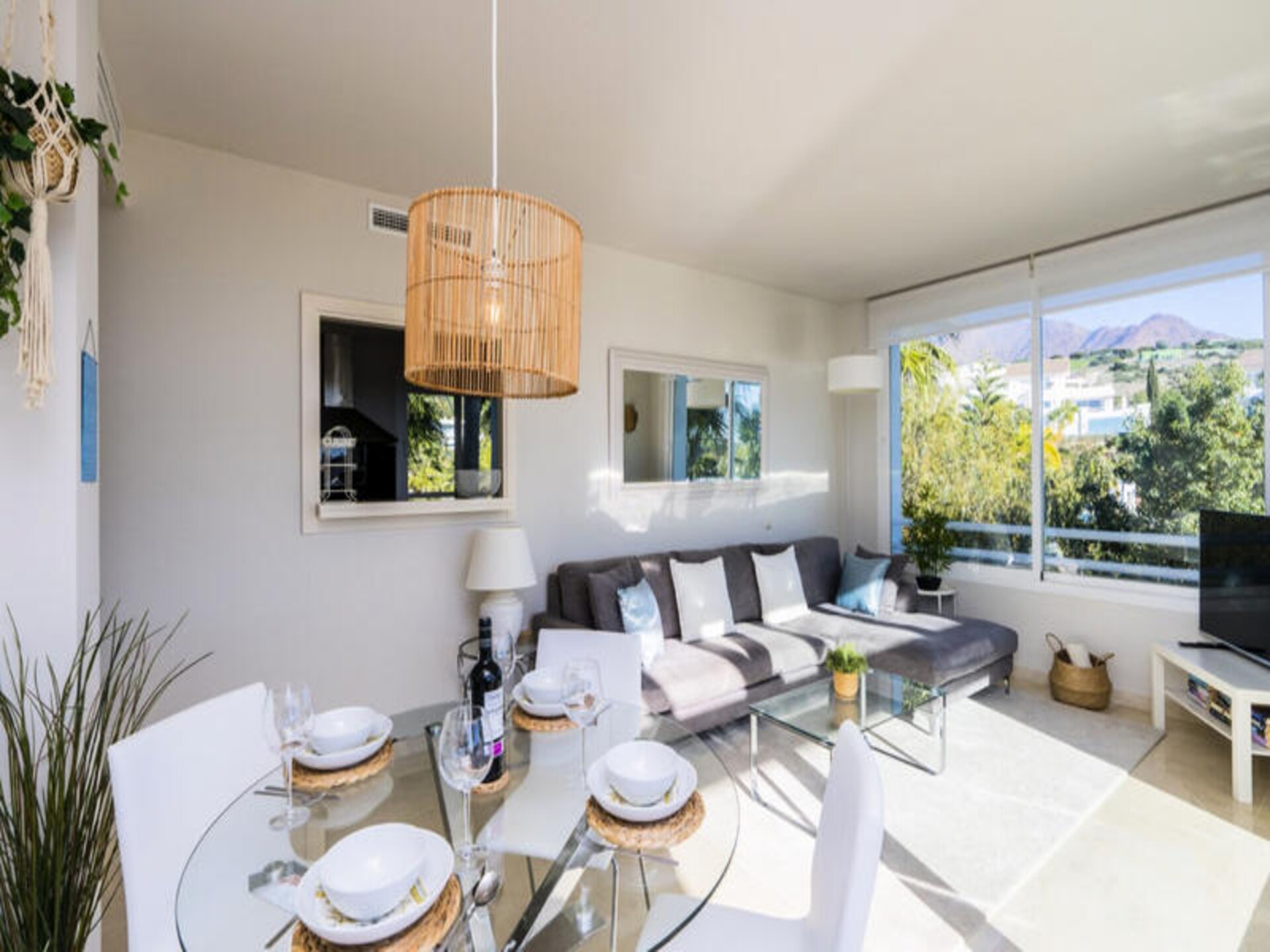 Modern appartement met privétuin en toegang tot kristalheldere lagune in Casares - foto 7