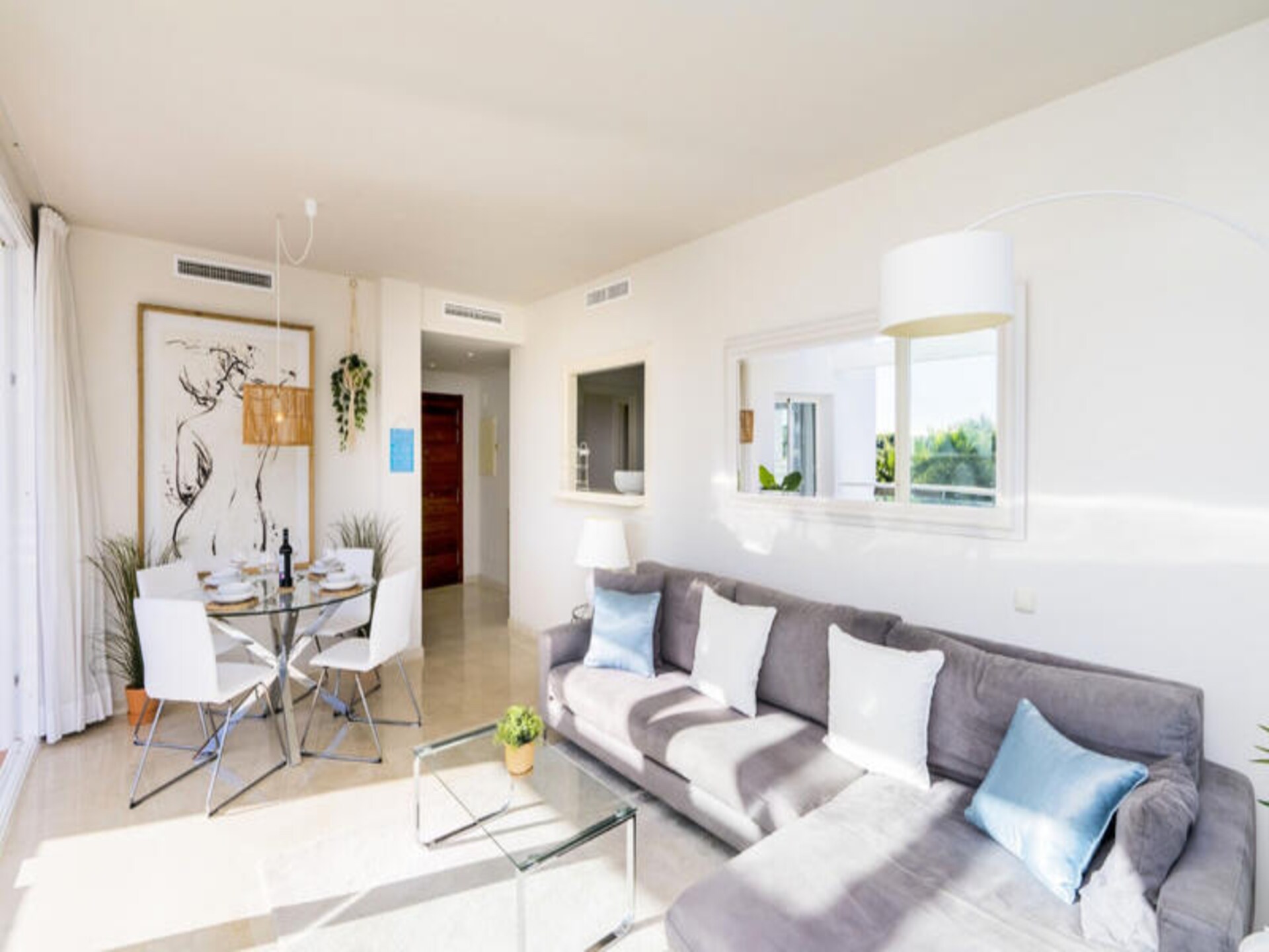 Modern appartement met privétuin en toegang tot kristalheldere lagune in Casares - foto 8
