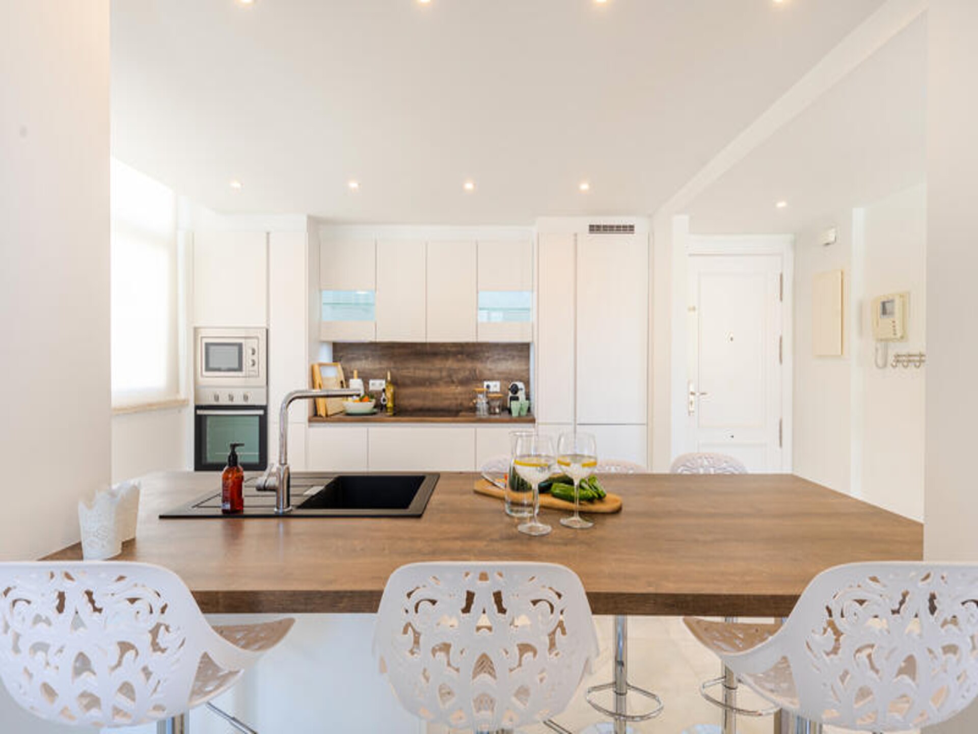 Modern appartement in centrum Marbella met privéterrassen en zicht op La Concha - foto 11