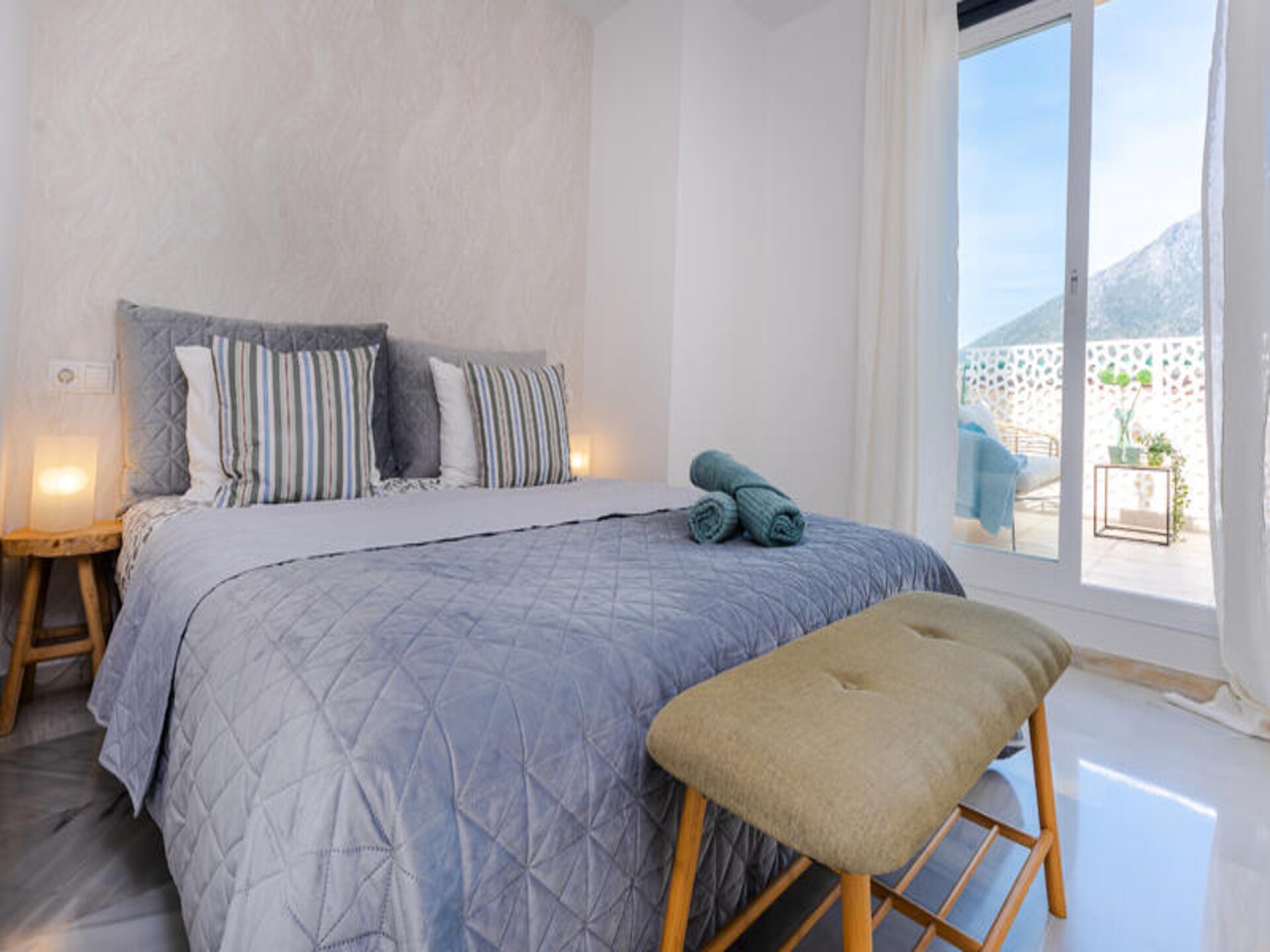 Modern appartement in centrum Marbella met privéterrassen en zicht op La Concha - foto 15