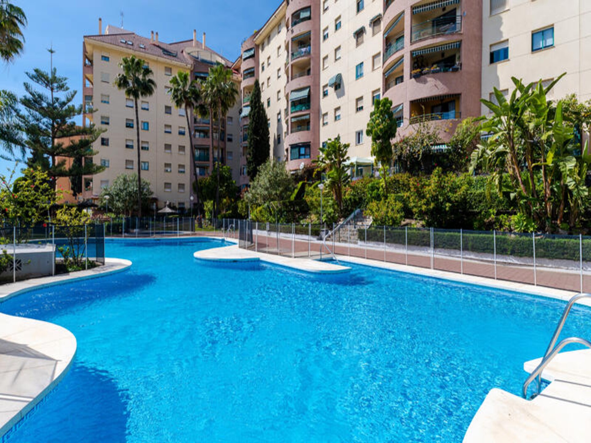 Modern appartement in centrum Marbella met privéterrassen en zicht op La Concha - foto 30