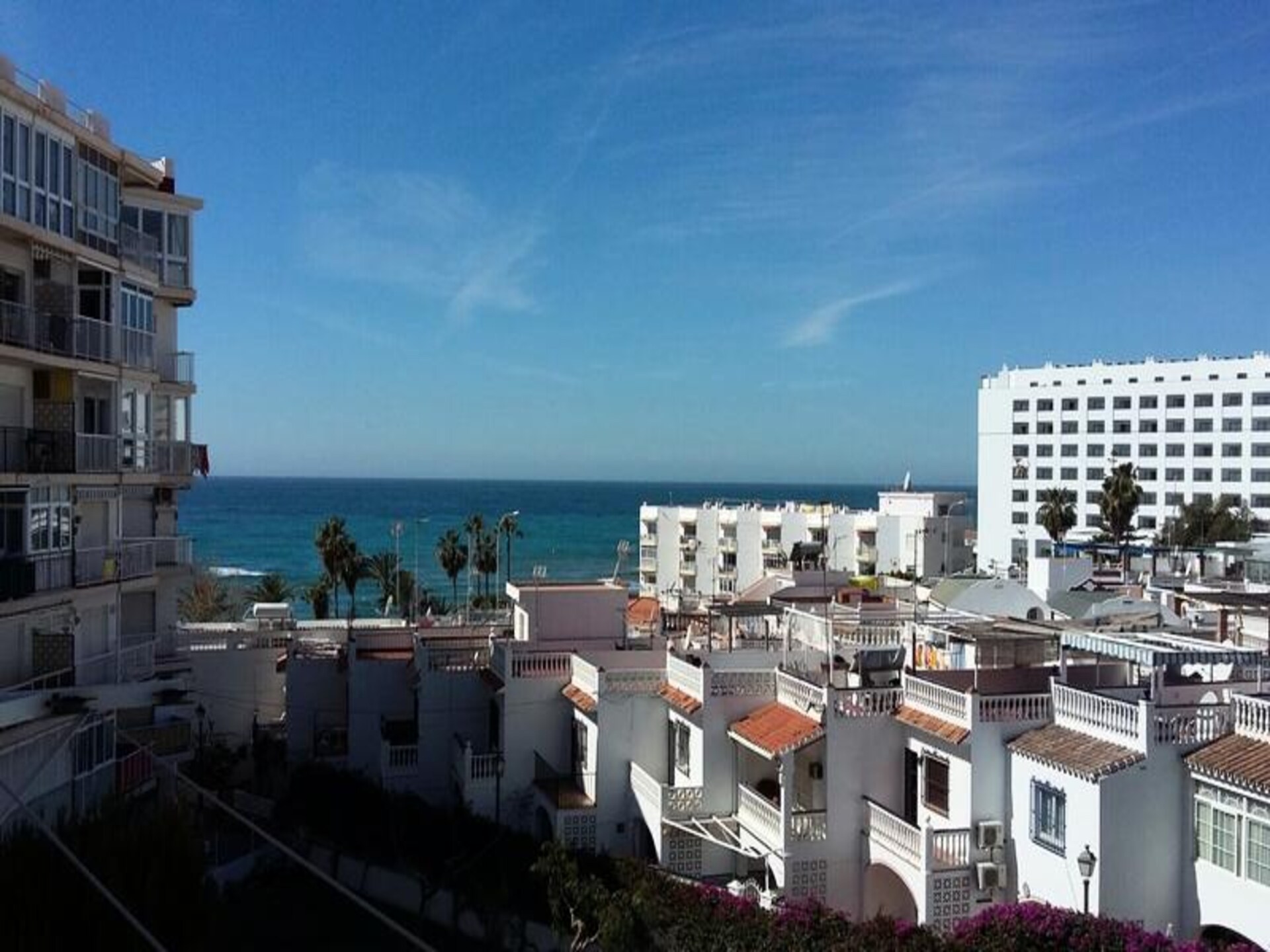 Zonnig appartement op 50m van Playa Torrecilla met zwembad en zeezicht - foto 11