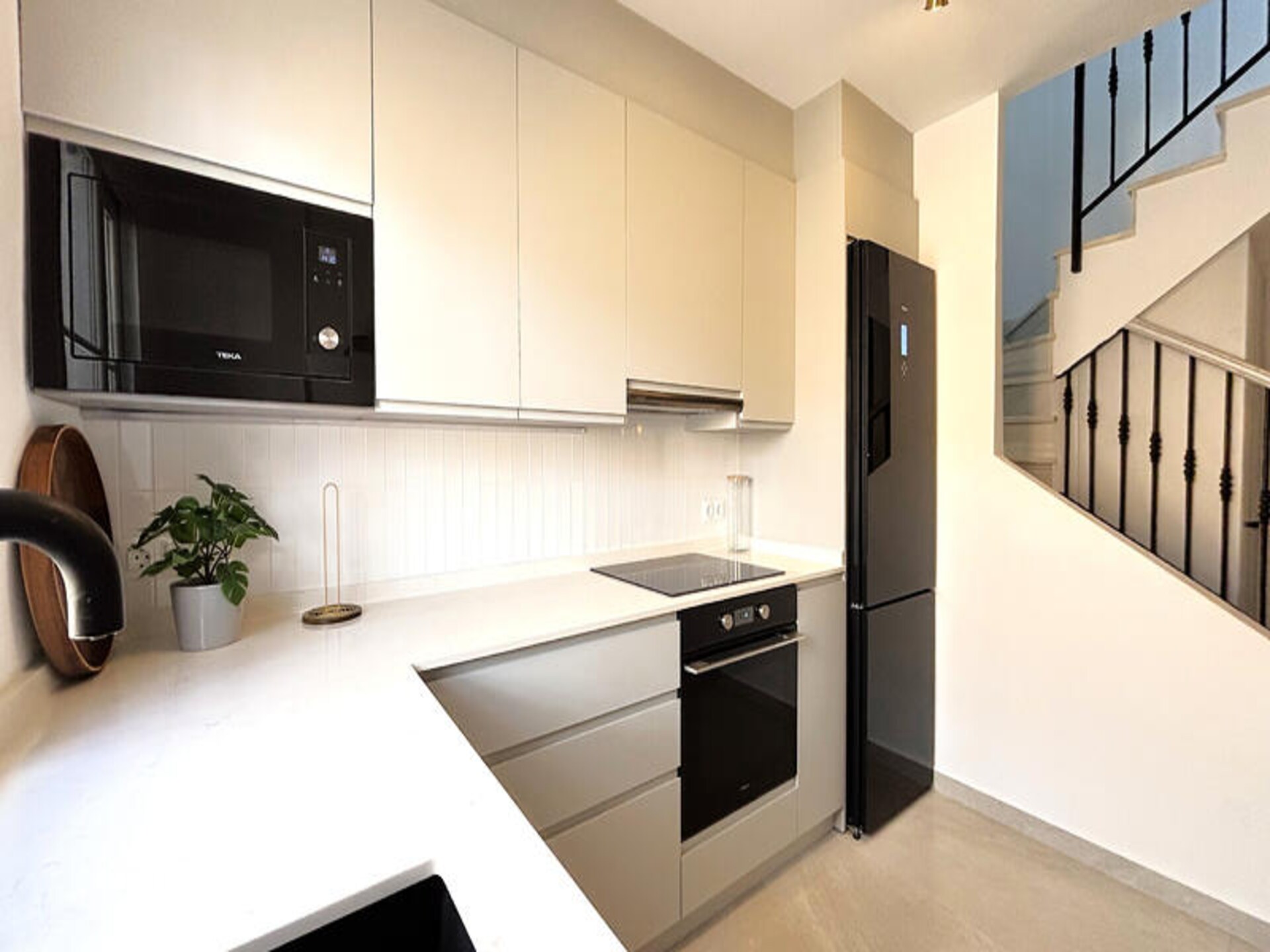 Zonovergoten appartement in Nerja, vlakbij Playa Burriana - foto 13