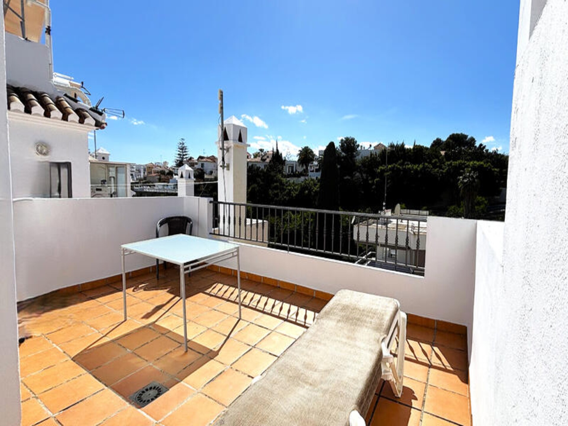 Zonovergoten appartement in Nerja, vlakbij Playa Burriana - foto 29