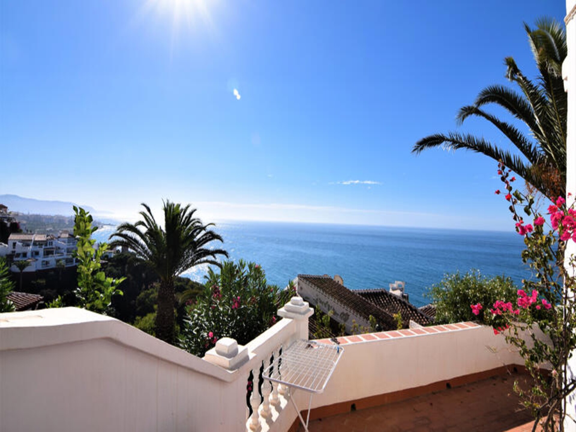 Heuveltop appartement met panoramisch zeezicht en zwembad in Nerja - foto 12