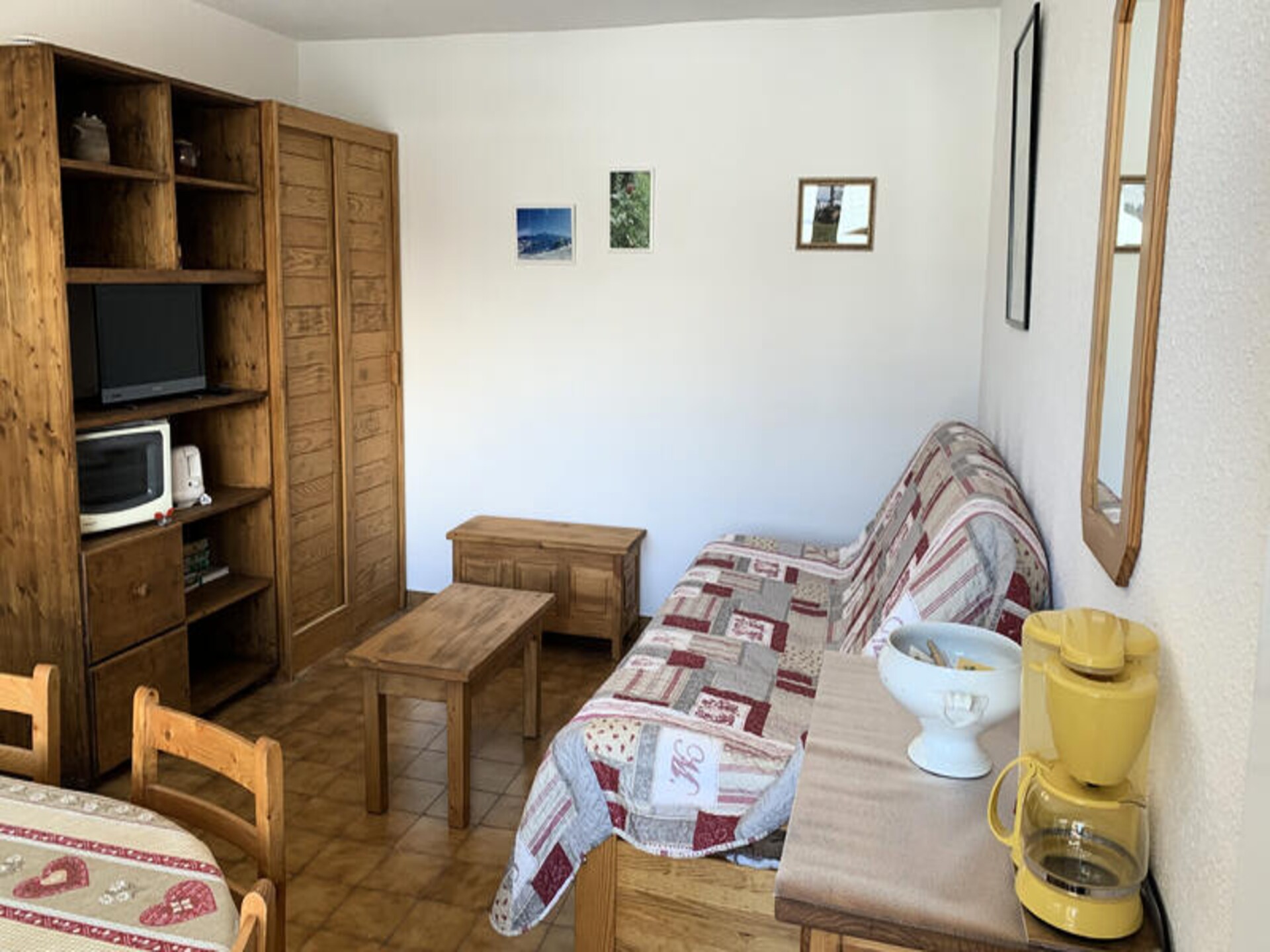 Knusse studio in Les Carroz, 100m van dorpsplein met balkon op westen - foto 1