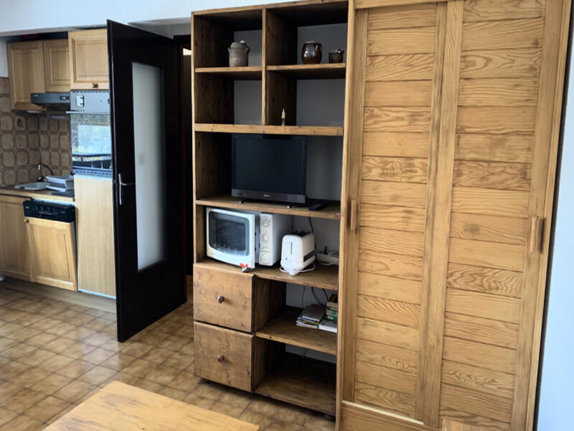 Knusse studio in Les Carroz, 100m van dorpsplein met balkon op westen - foto 7