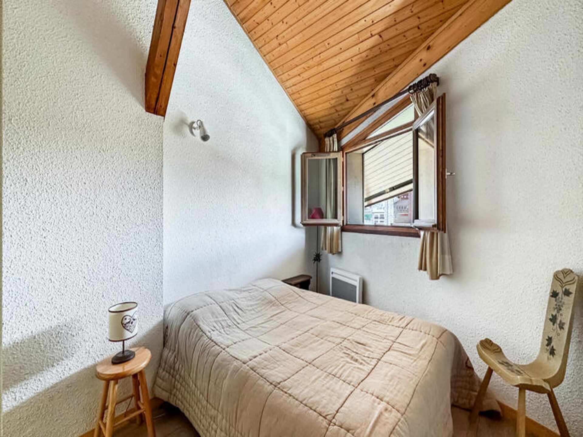 Authentiek duplexappartement in het hart van Les Carroz, vlakbij de piste - foto 5