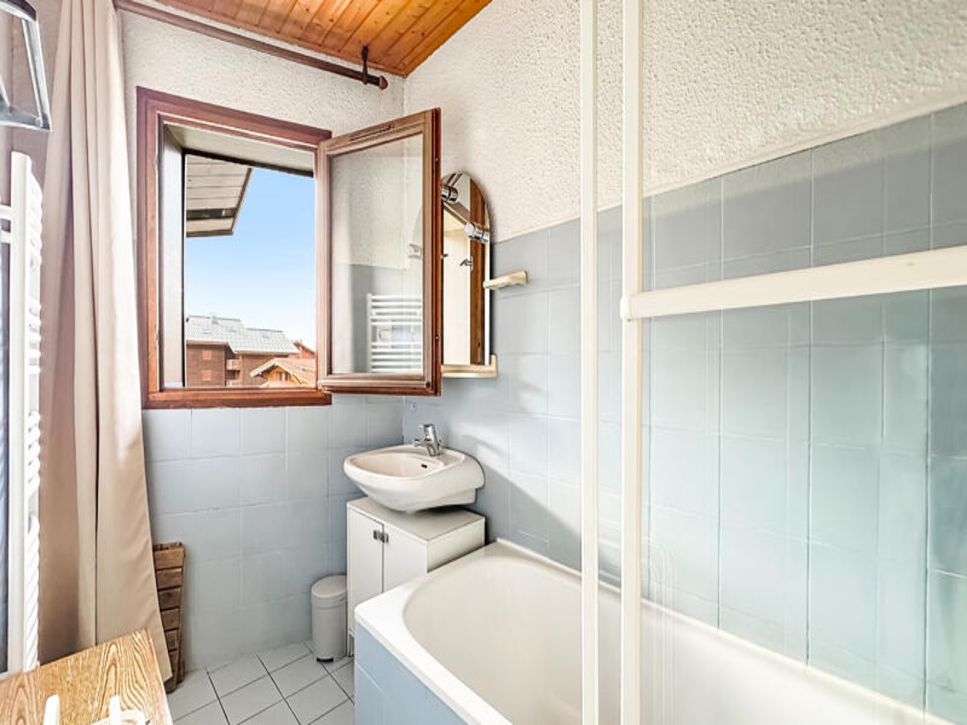 Authentiek duplexappartement in het hart van Les Carroz, vlakbij de piste - foto 8