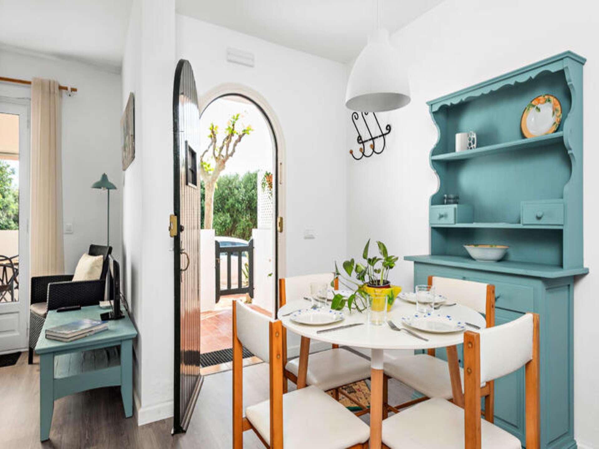 Licht appartement met zwembad en terras op loopafstand van het strand - foto 9