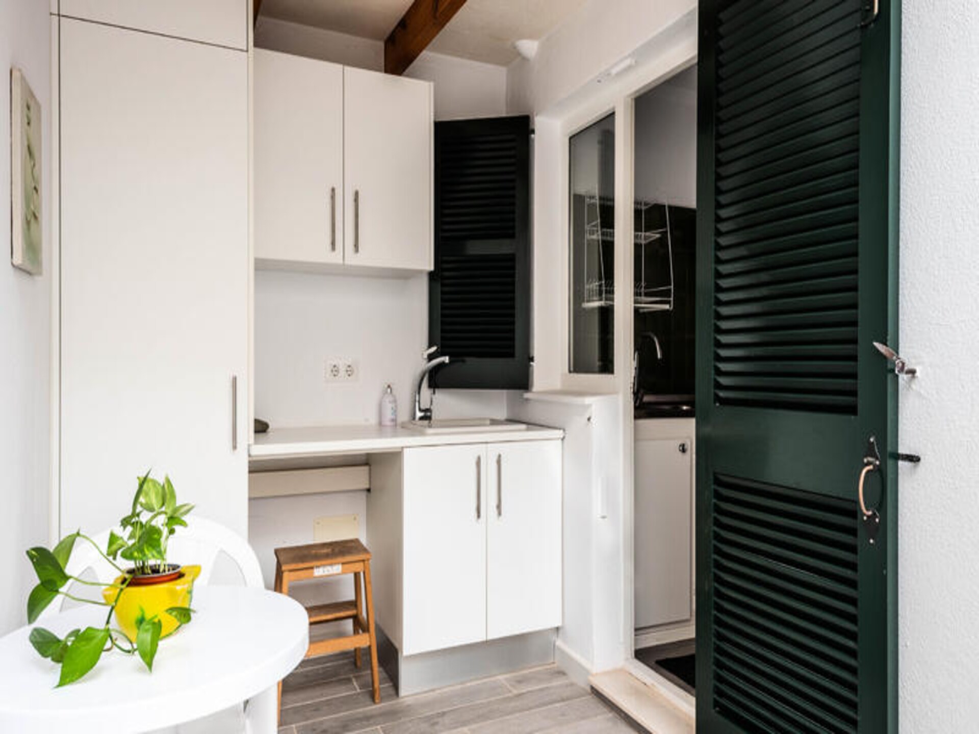 Licht appartement met zwembad en terras op loopafstand van het strand - foto 17