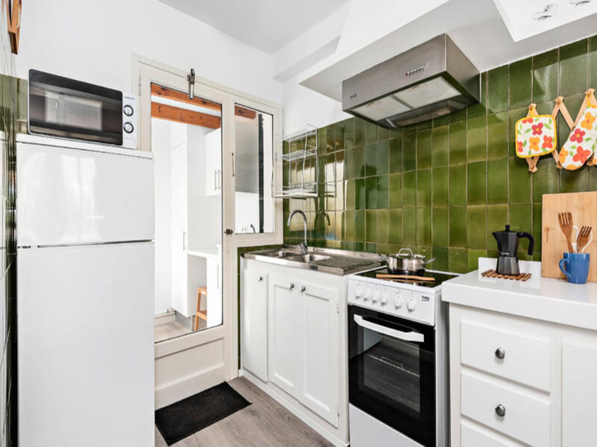 Licht appartement met zwembad en terras op loopafstand van het strand - foto 20