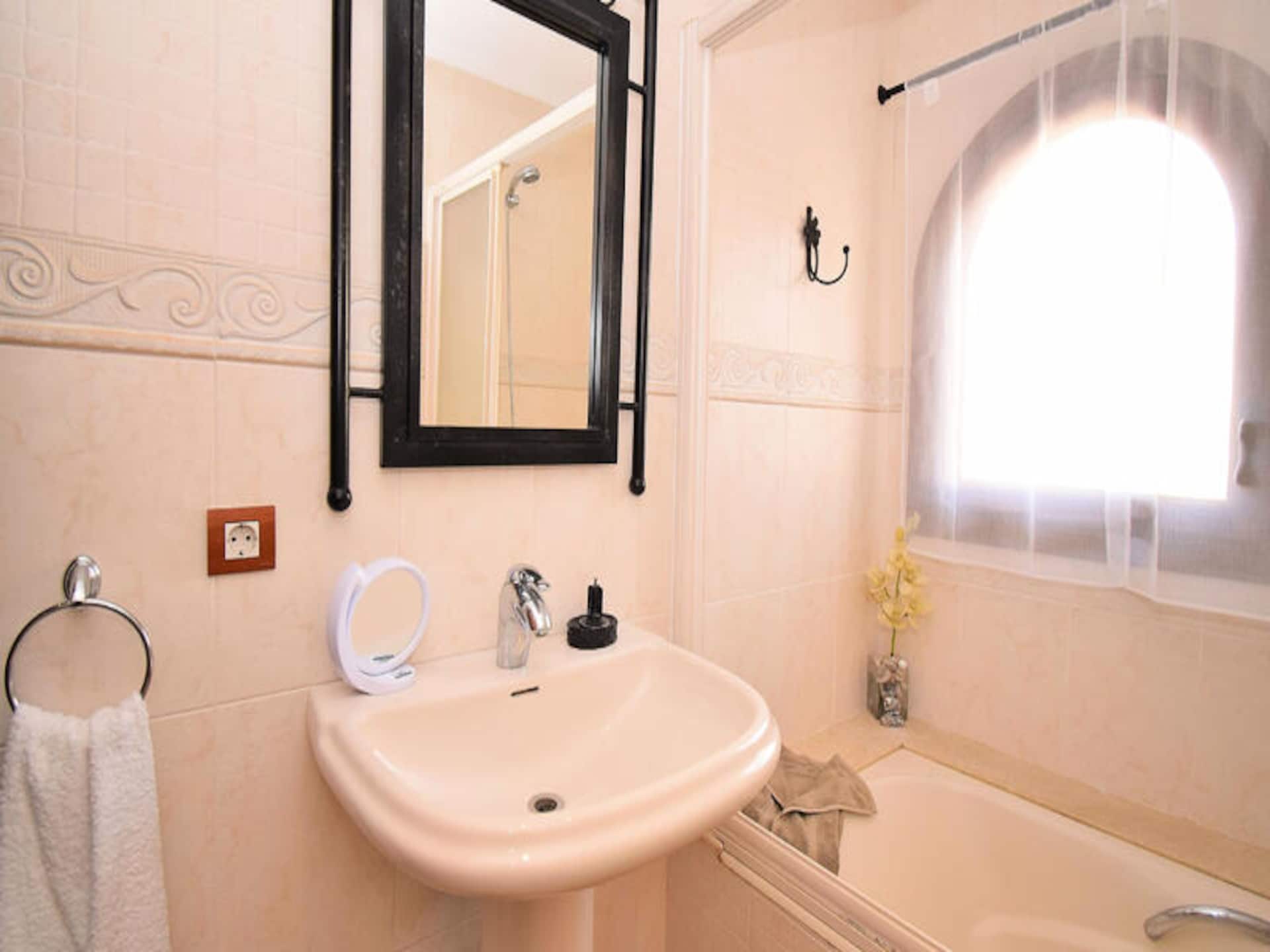 Ruim modern appartement met zwembad in het hart van Muro - foto 16