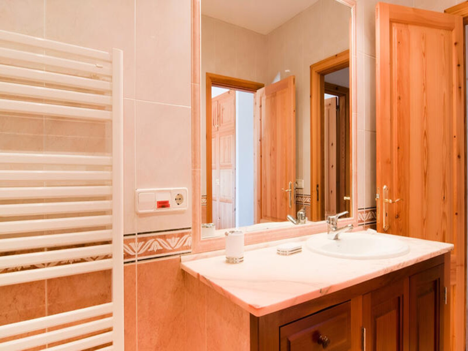 Ruim appartement in Muro voor 6 personen met zwembad · 250 m² - foto 18