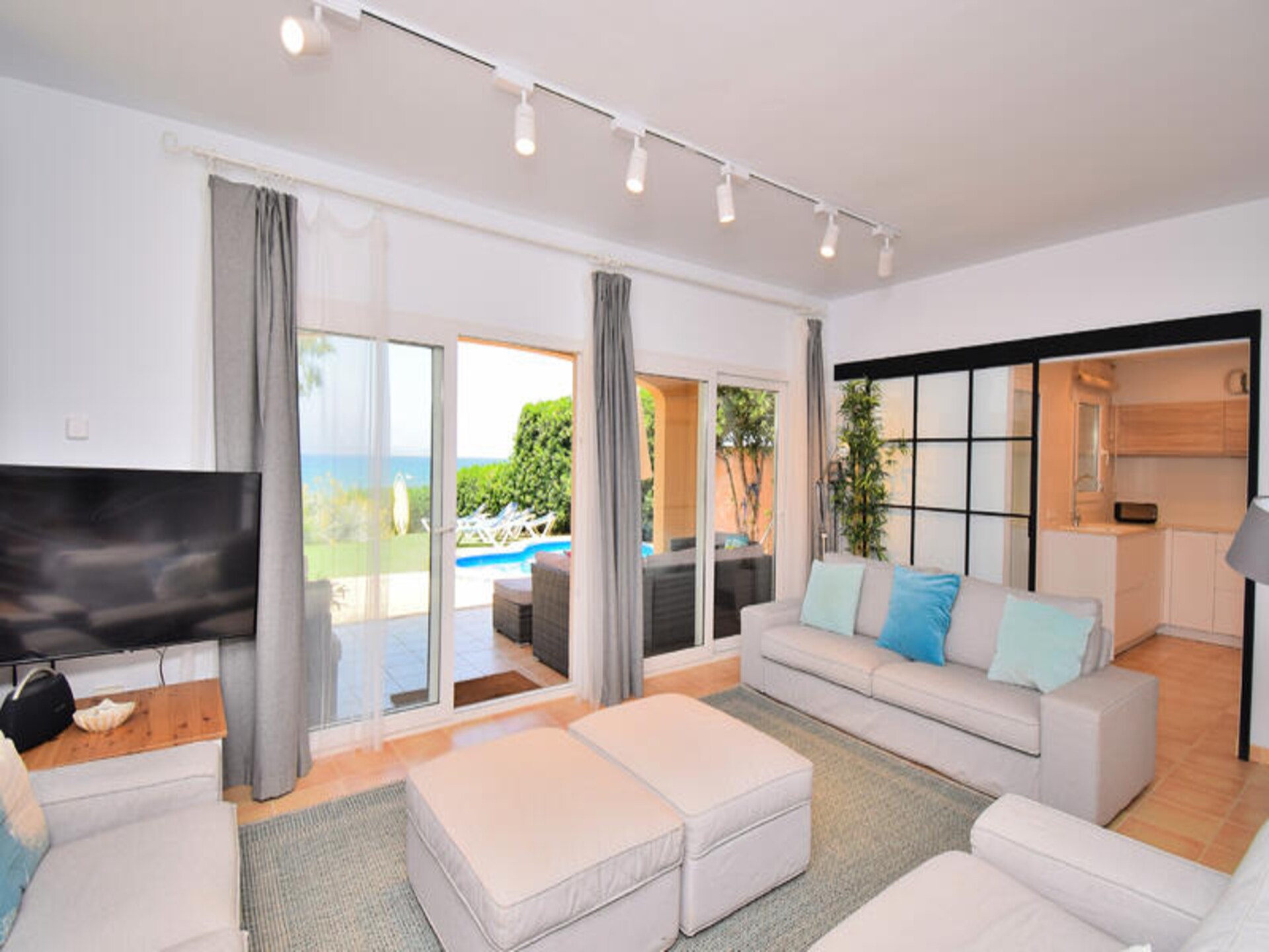 Direct aan zee: ruime vakantiewoning voor 6 in Colonia de Sant Pere - foto 11