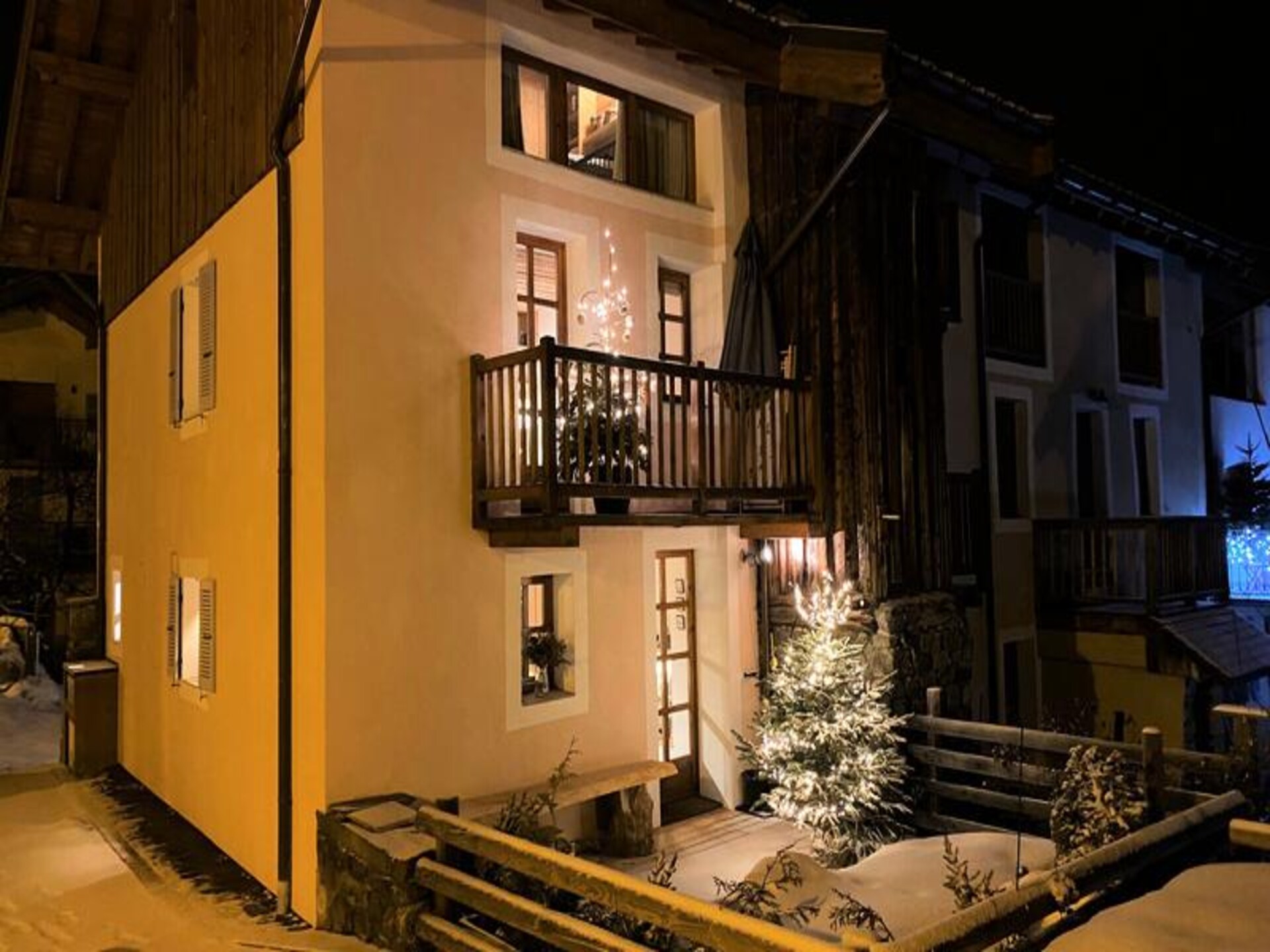 Authentiek chalet in Les Allues: 120m², 3 slaapkamers, dichtbij piste - foto 3