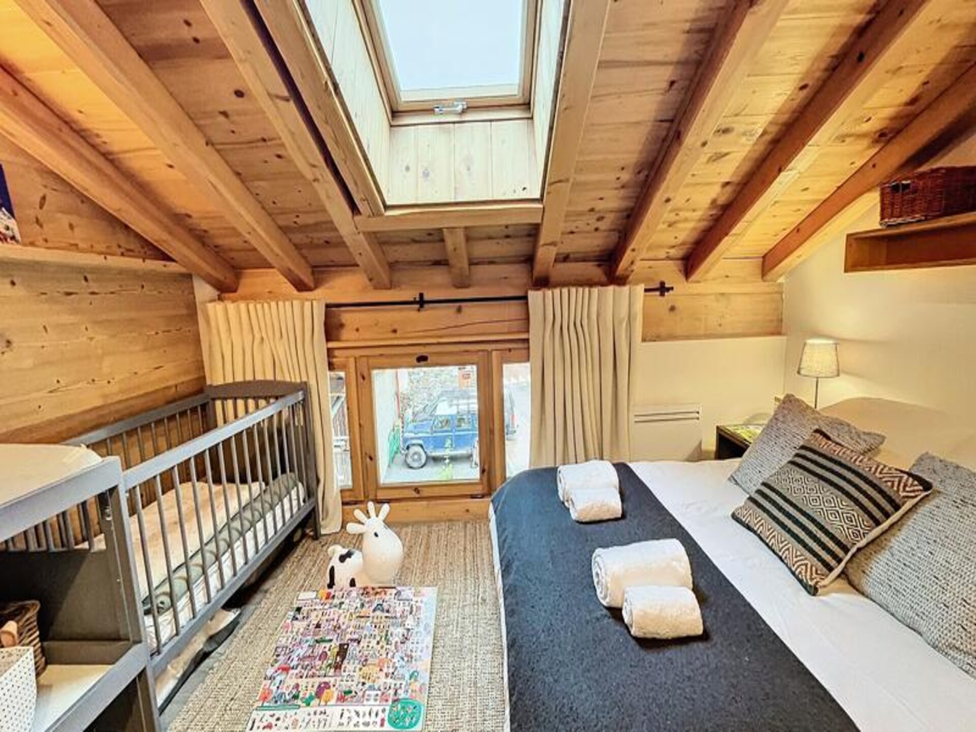 Authentiek chalet in Les Allues: 120m², 3 slaapkamers, dichtbij piste - foto 10