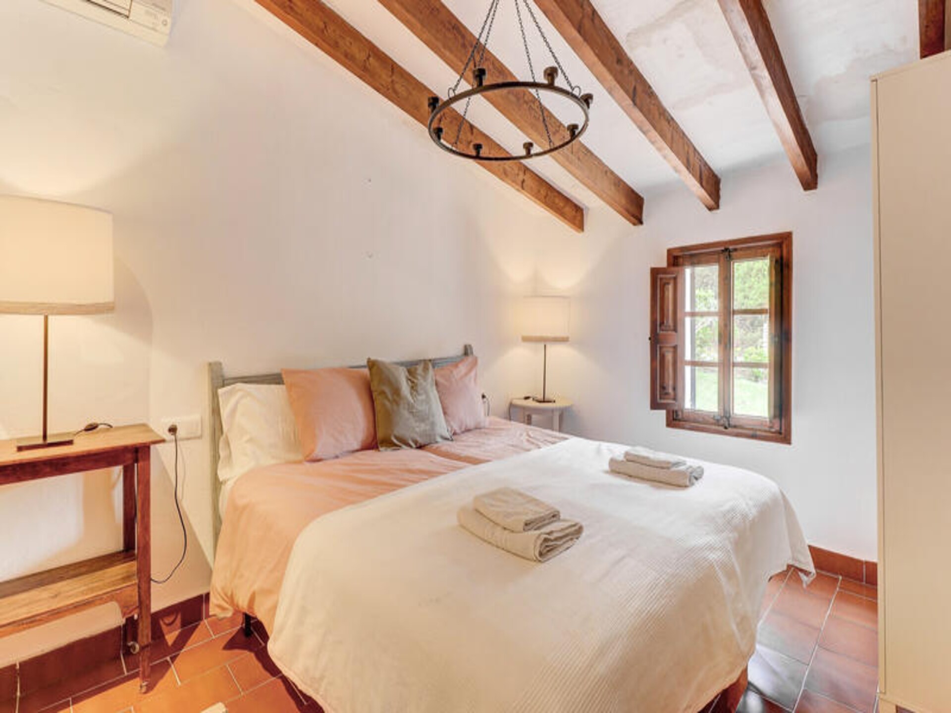 Ruim vakantiehuis voor 12 in Pollença met privézwembad en uitzicht op de bergen - foto 29